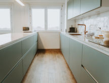 Aan zee: Ruim appartement met zeezicht in De Haan voor 8 personen - thumbnail 2