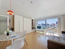 3-persoons appartement aan het strand in De Haan met zwembad - thumbnail 1