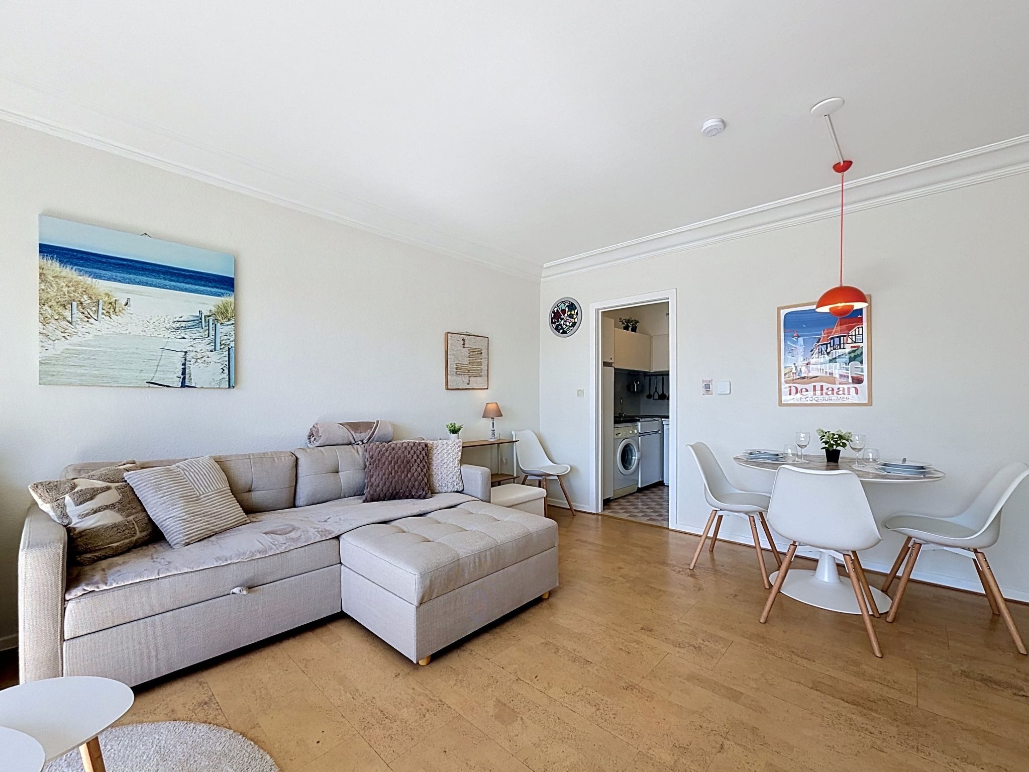 Cosy @ the beach studio with pool