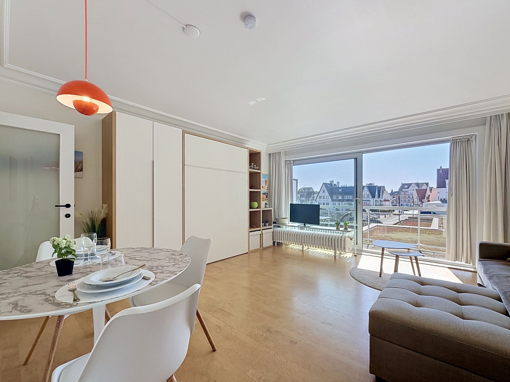 Cosy @ the beach studio with pool