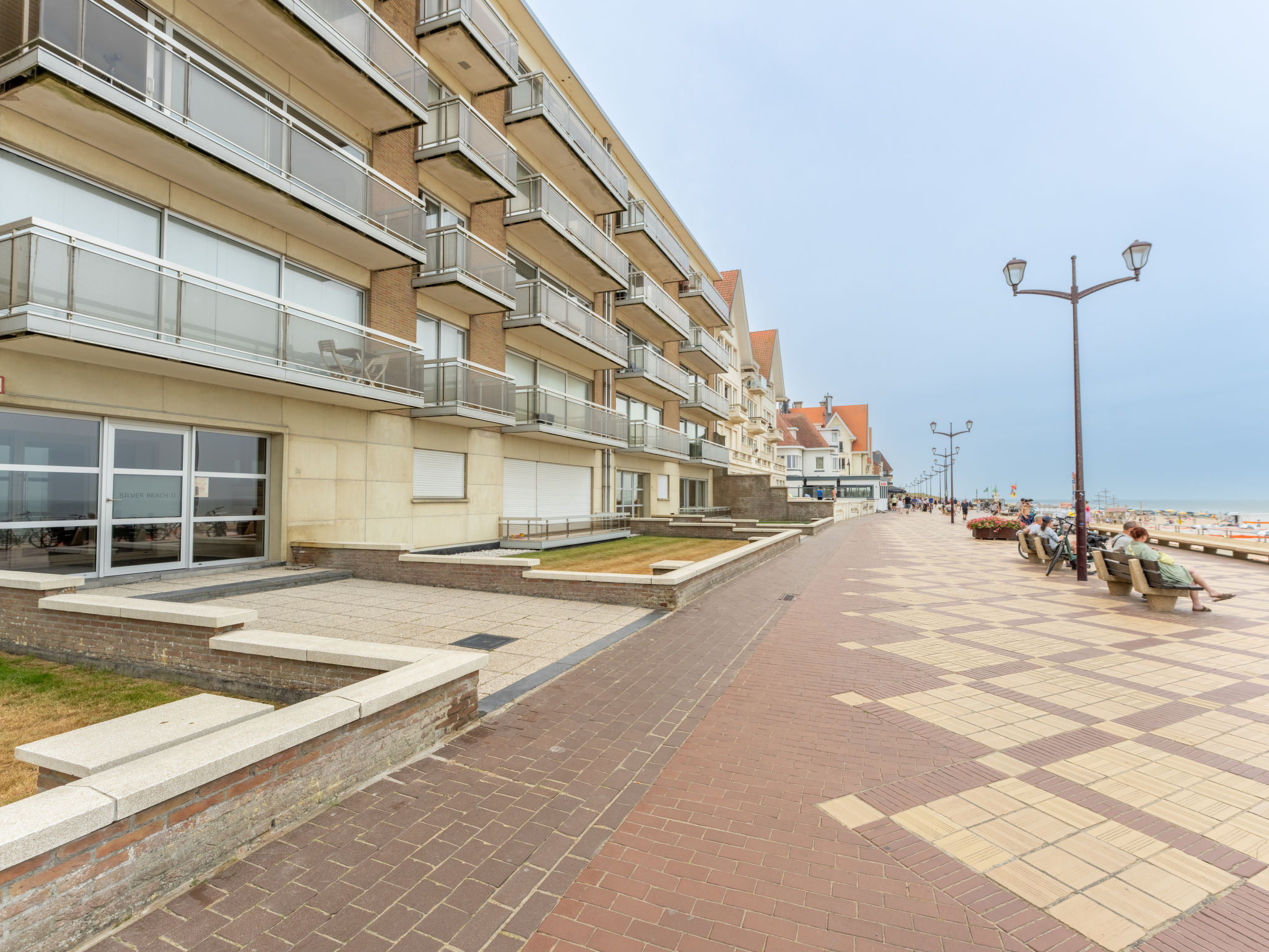 Silver@thebeach - Buiten