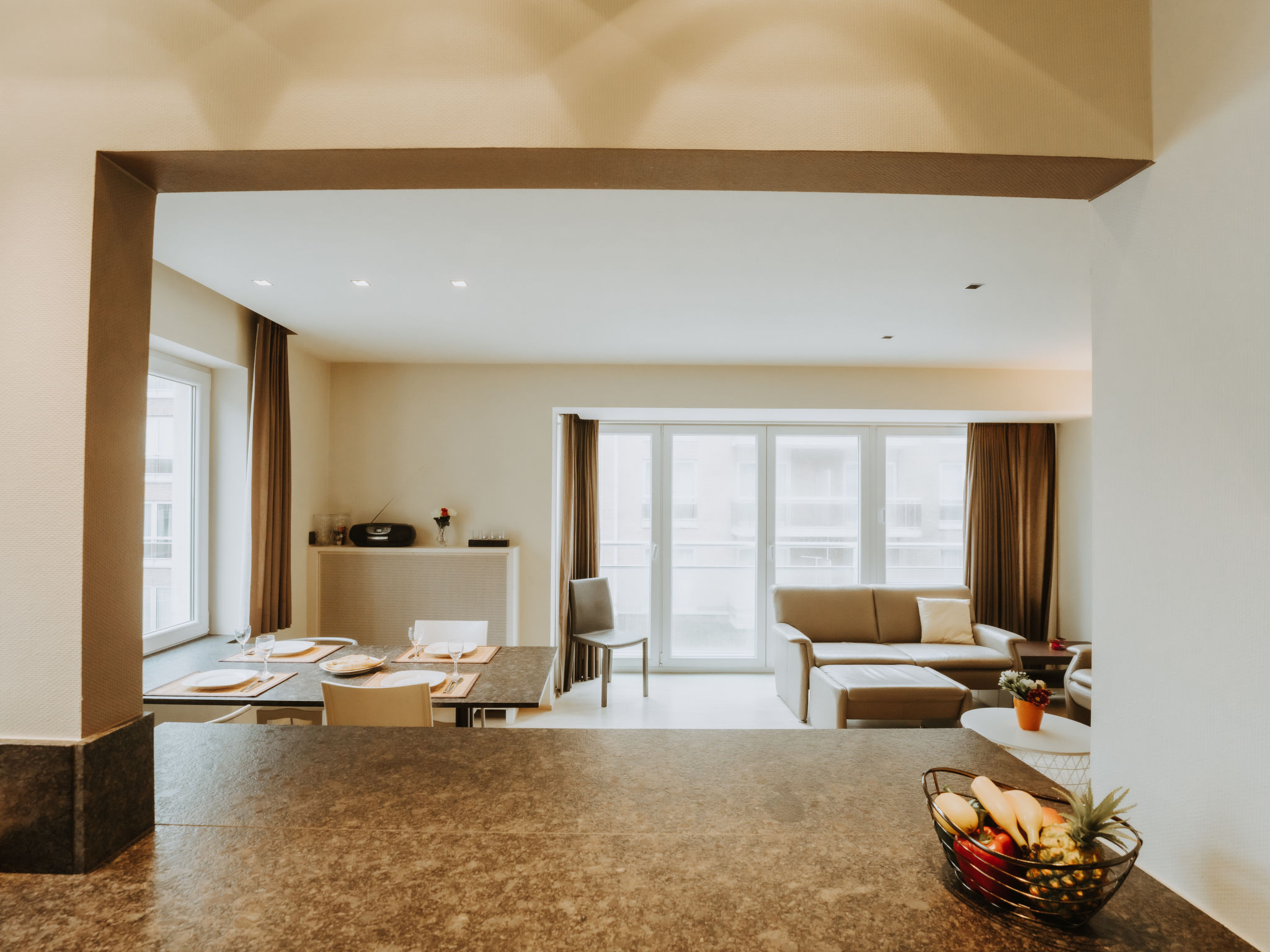 Photo of Goethe close to the beach