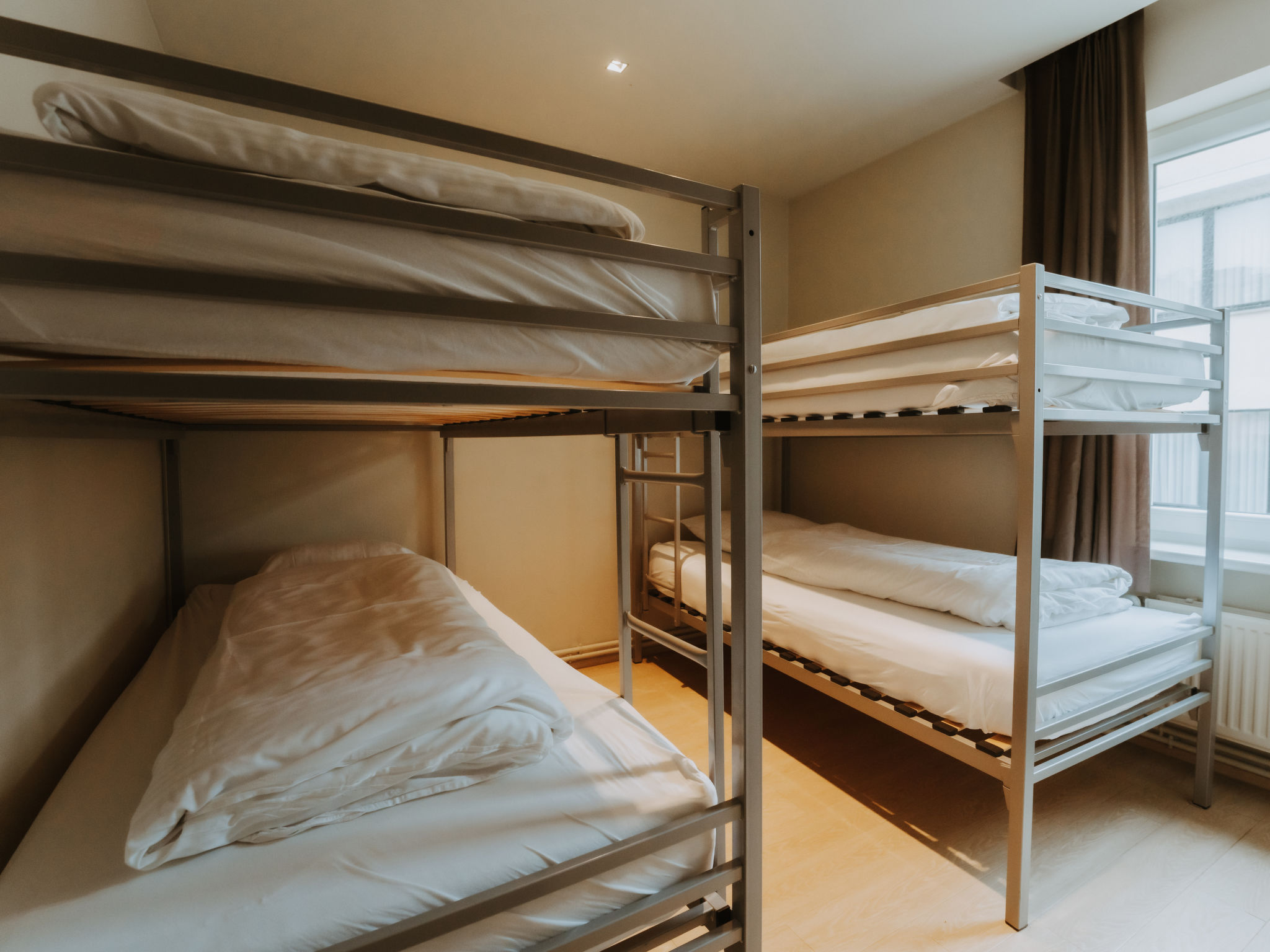 Photo of Goethe close to the beach