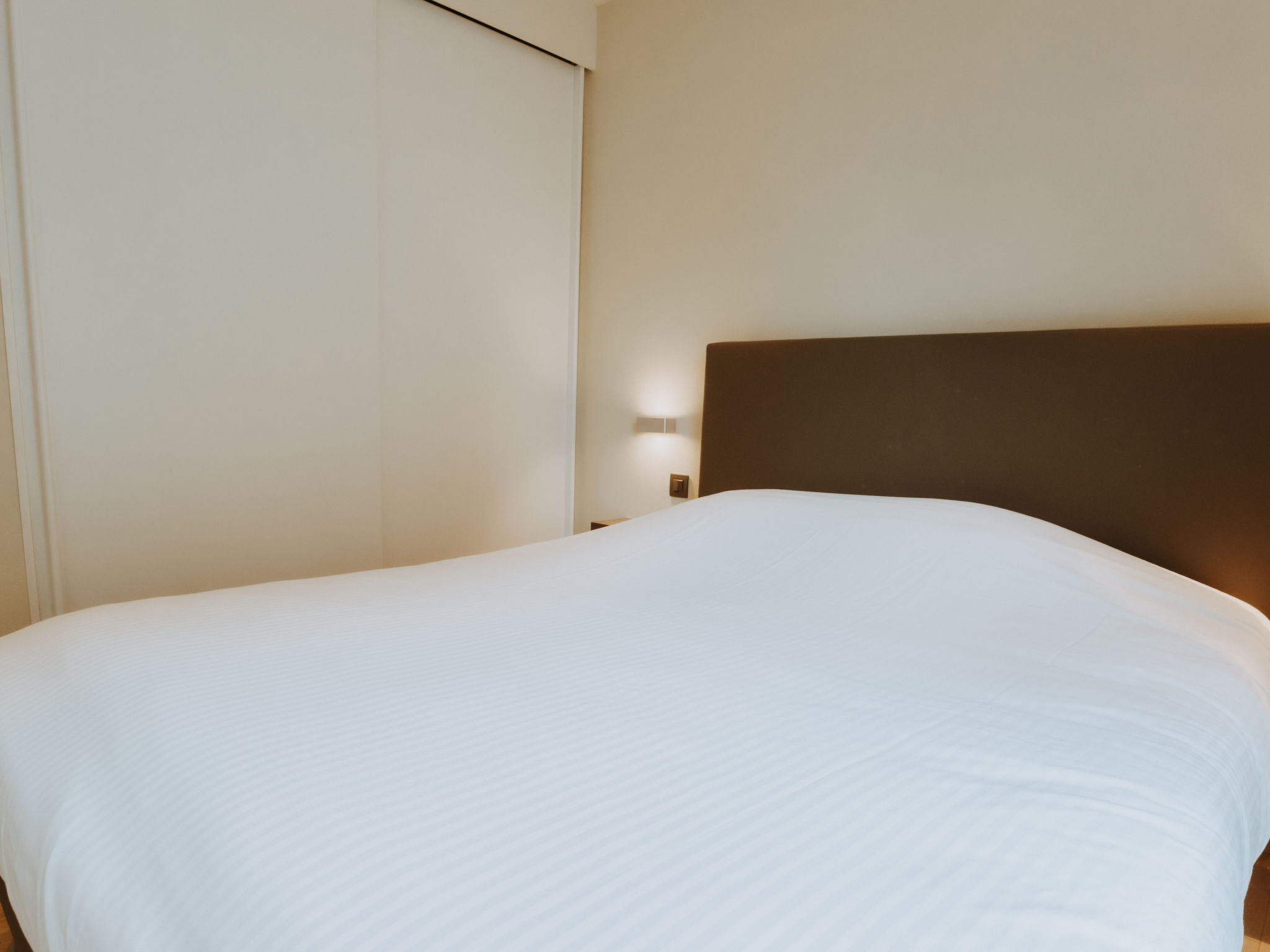 Photo of Goethe close to the beach