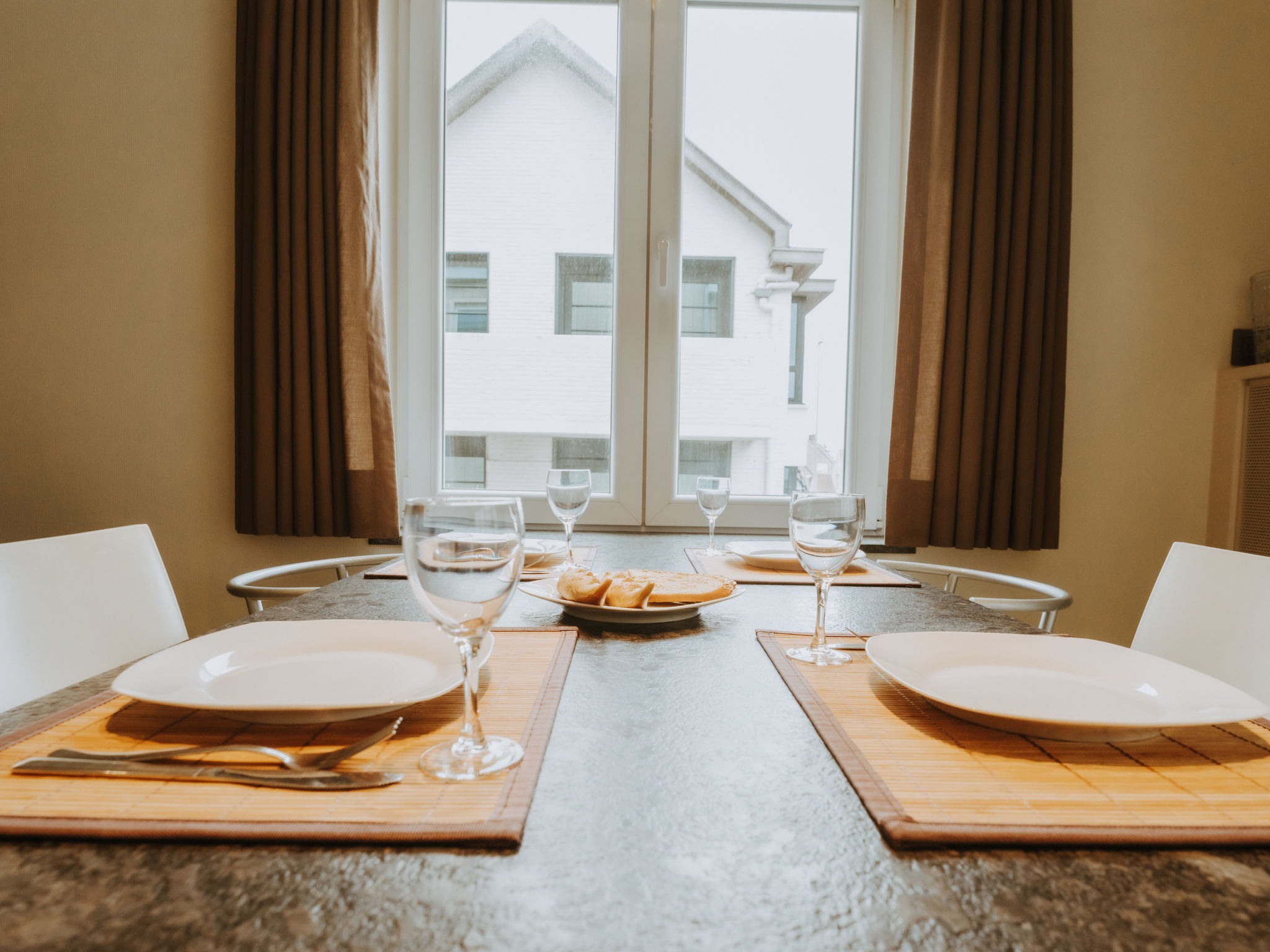 Photo of Goethe close to the beach