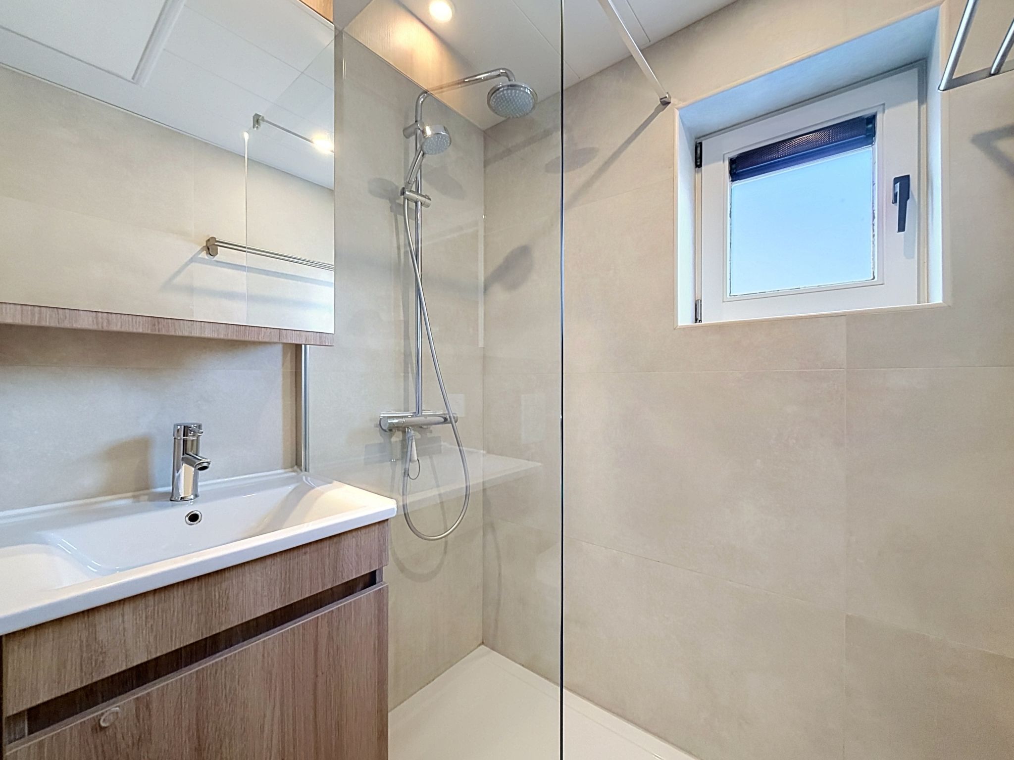 Maison Vissershuisje Nova with parking – Salle de bains, photo 19 sur 26