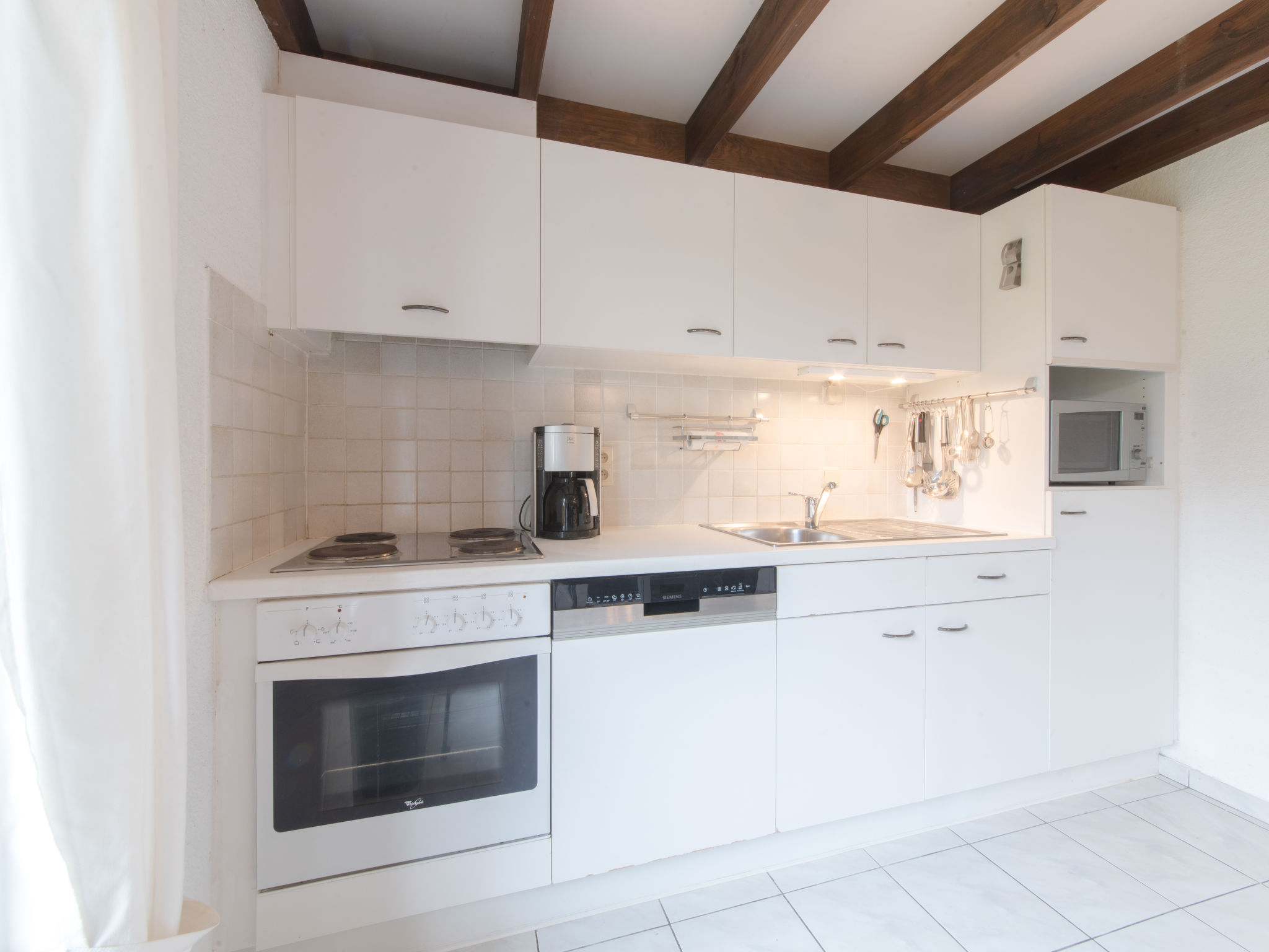 Photo of V54 - with parking