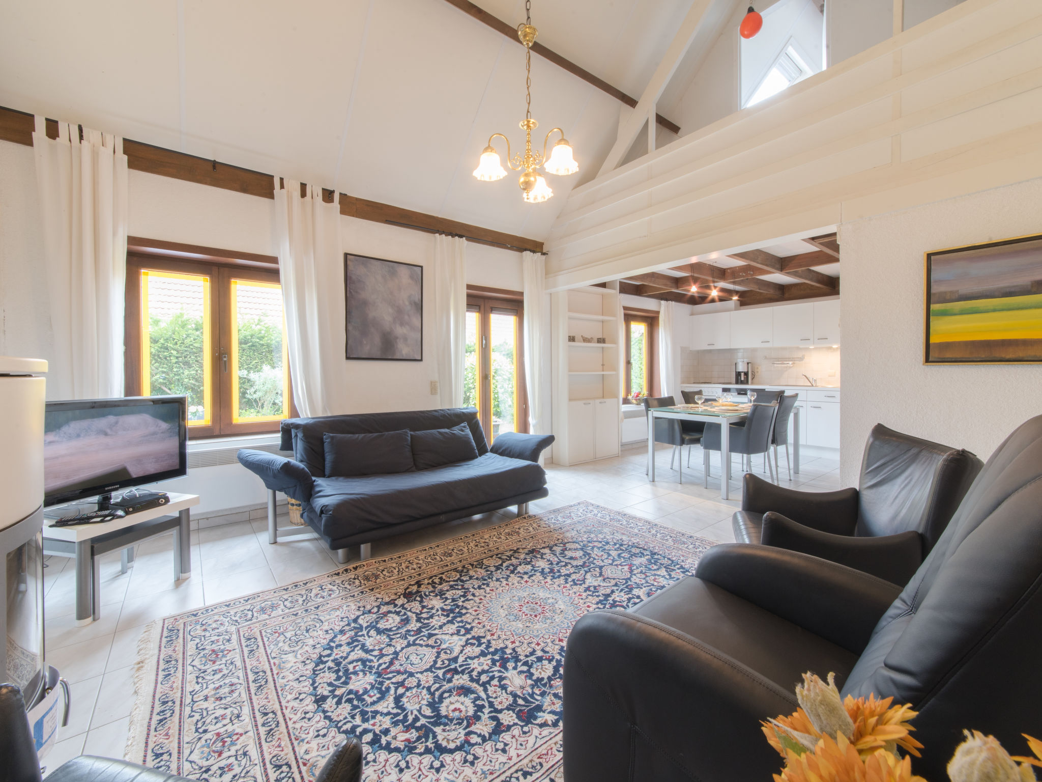 Photo of V54 - with parking