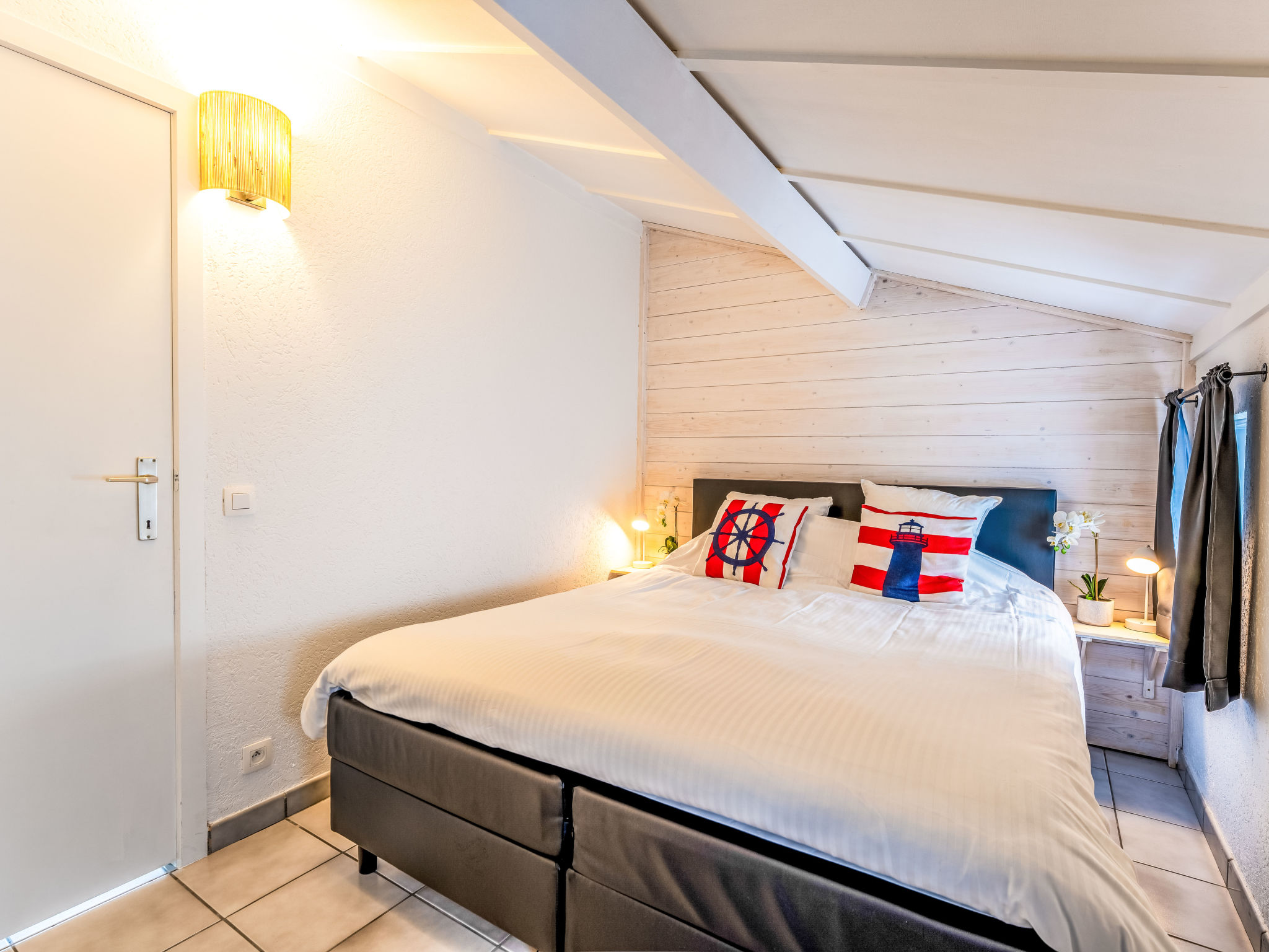 Photo of Alice Blue with airco & shared pool