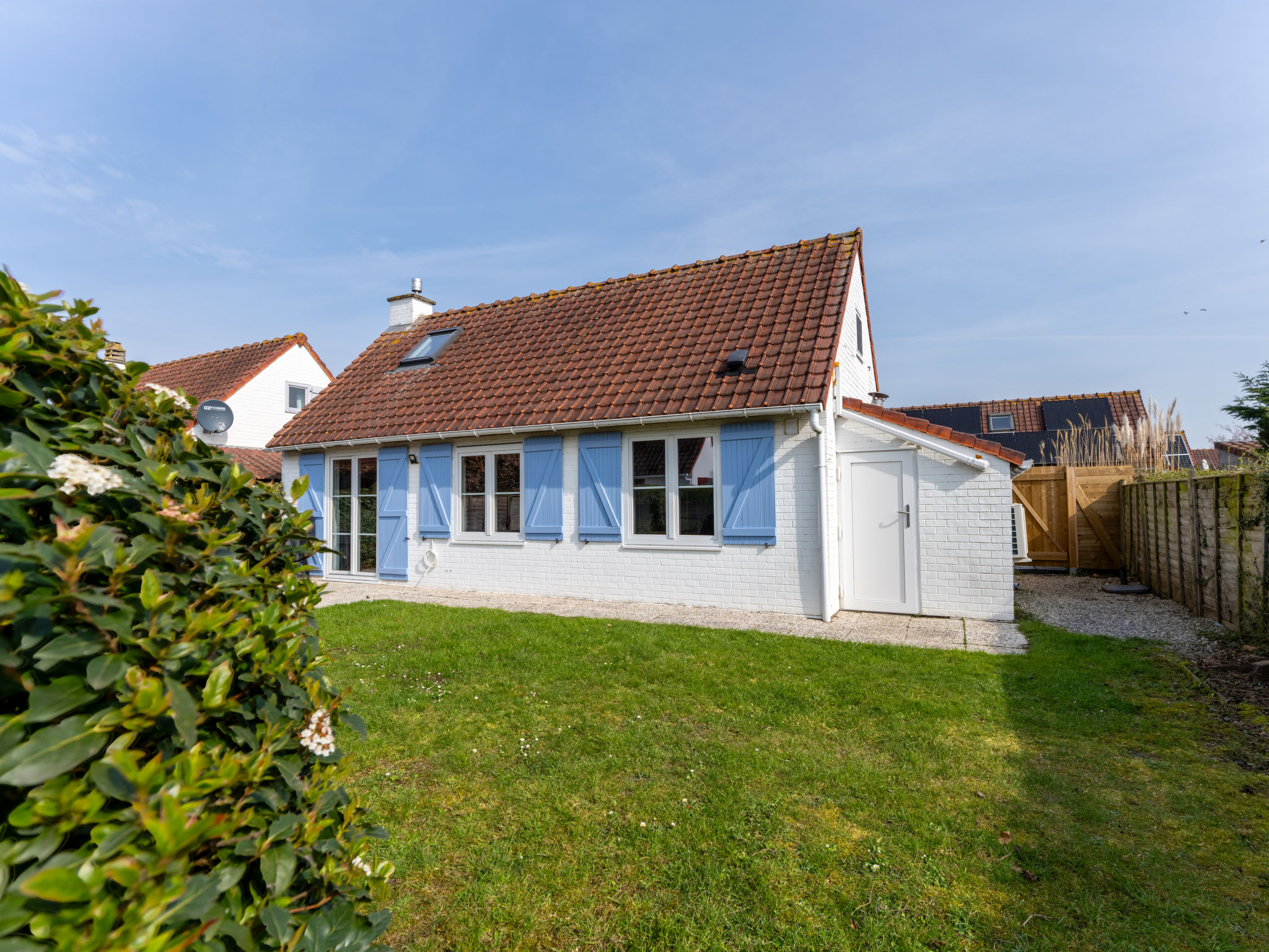 Photo of Alice Blue with airco & shared pool