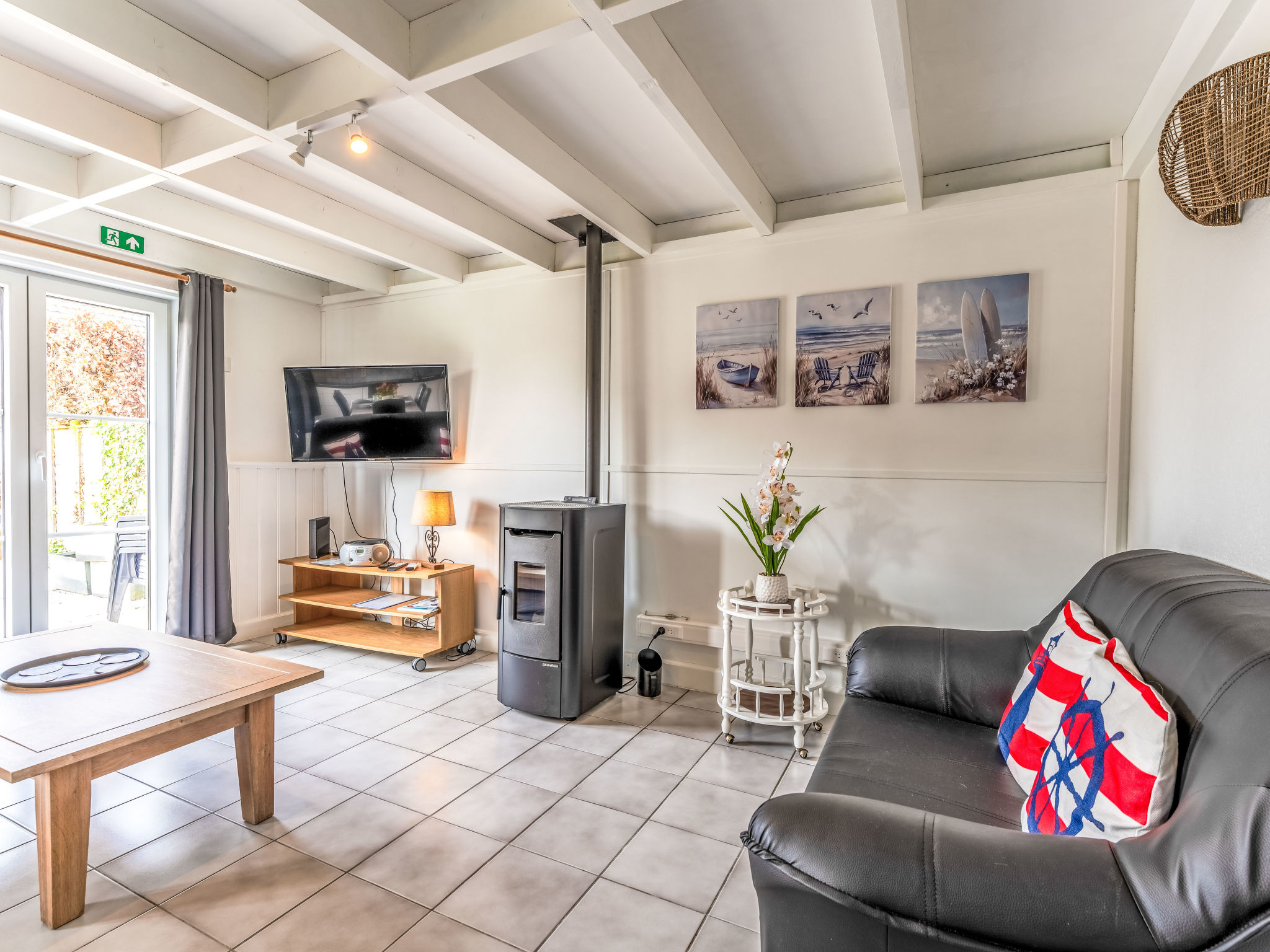 Photo of Alice Blue with airco & shared pool