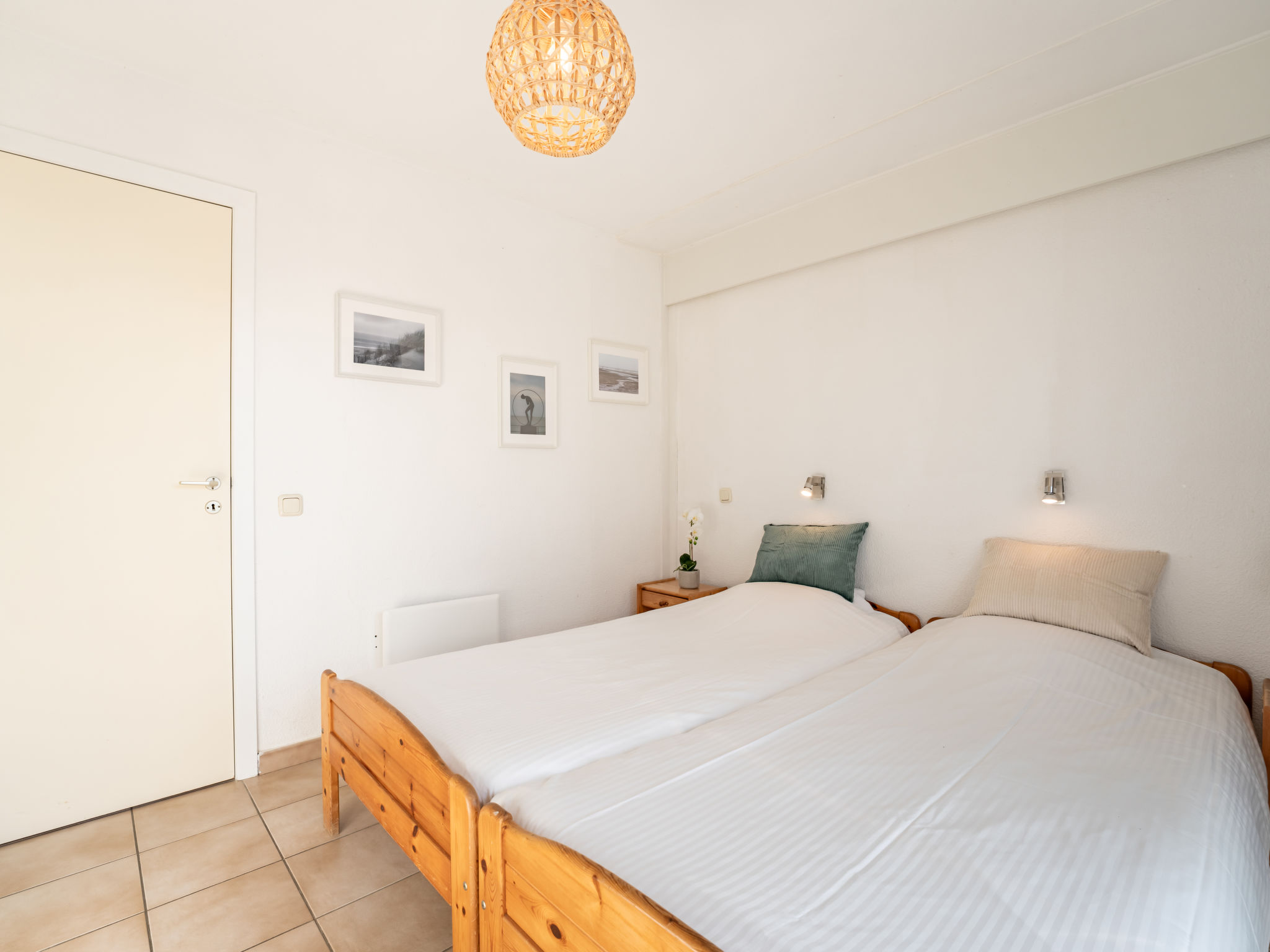 Photo of Sirius with parking and shared pool