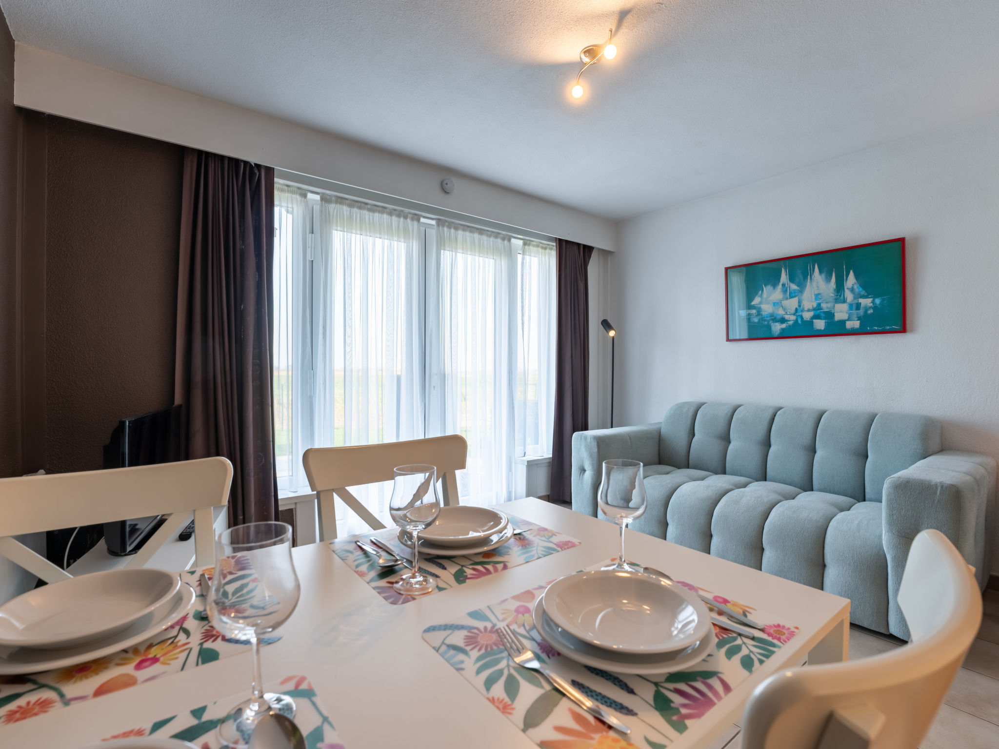 Photo of Sirius with parking and shared pool