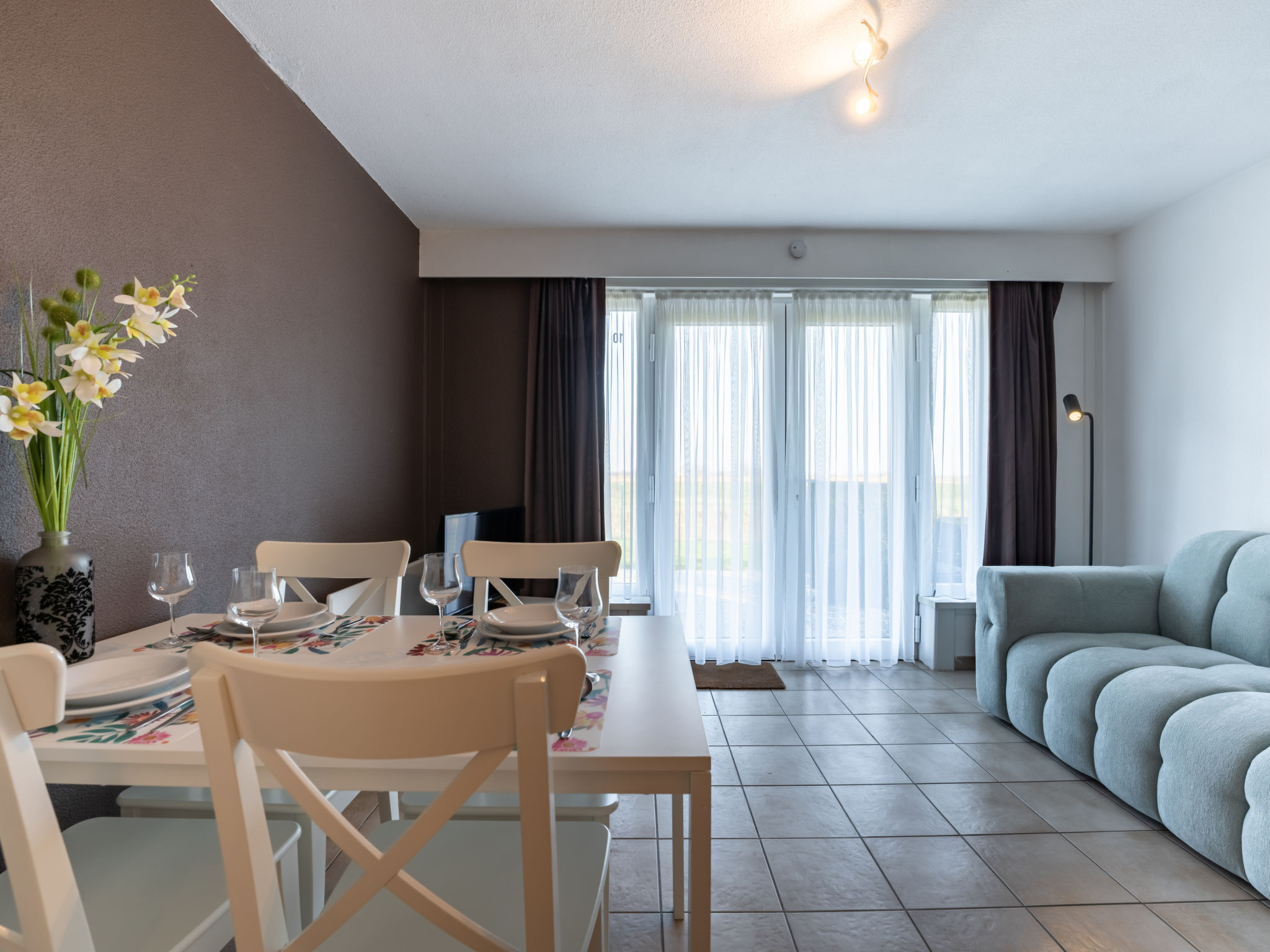 Photo of Sirius with parking and shared pool