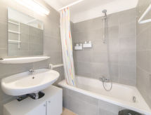 Op 1 km van centrum De Haan: appartement met verwarmd zwembad - thumbnail 5