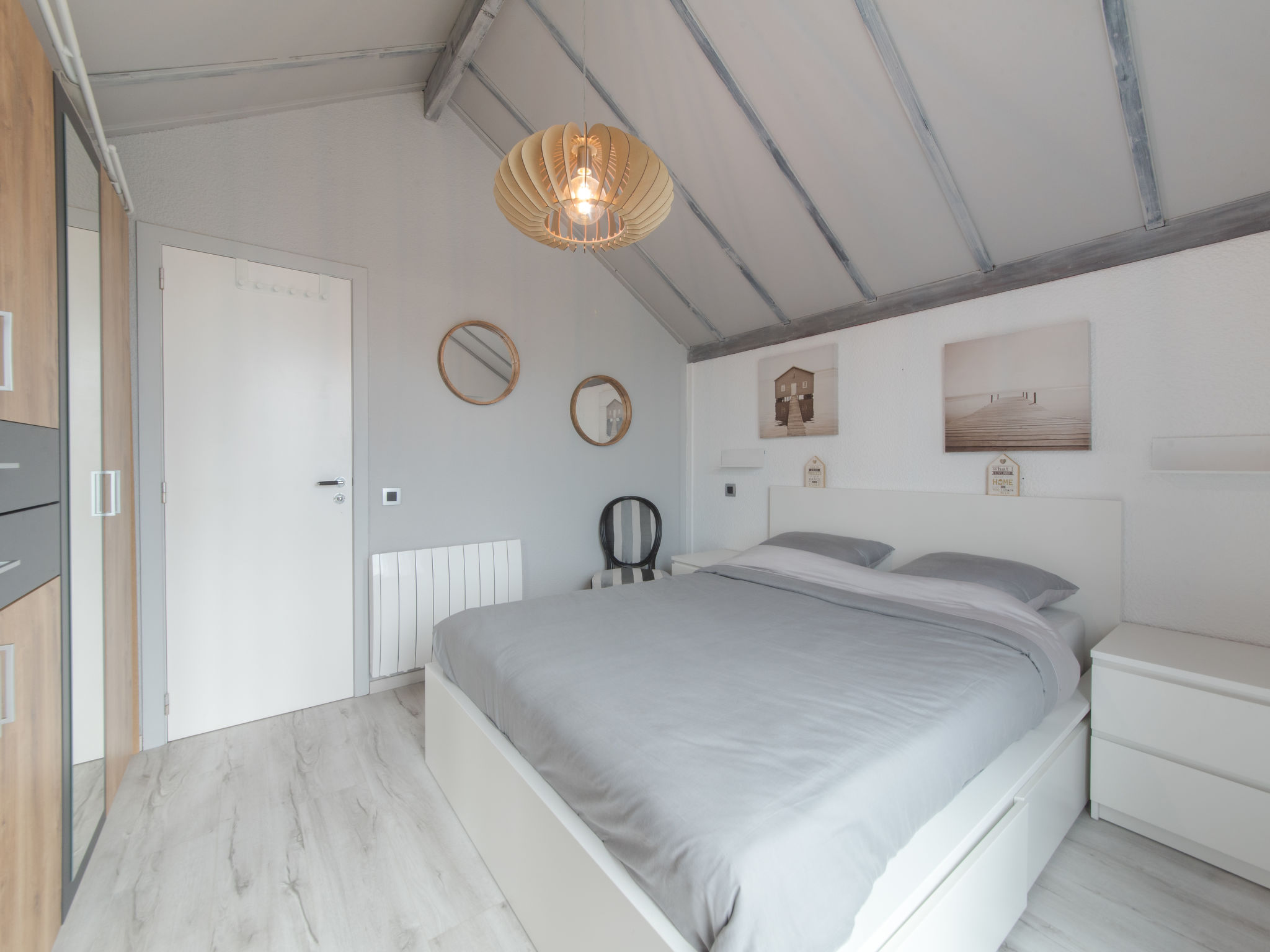 Photo of La Bella Vita parking and shared pool