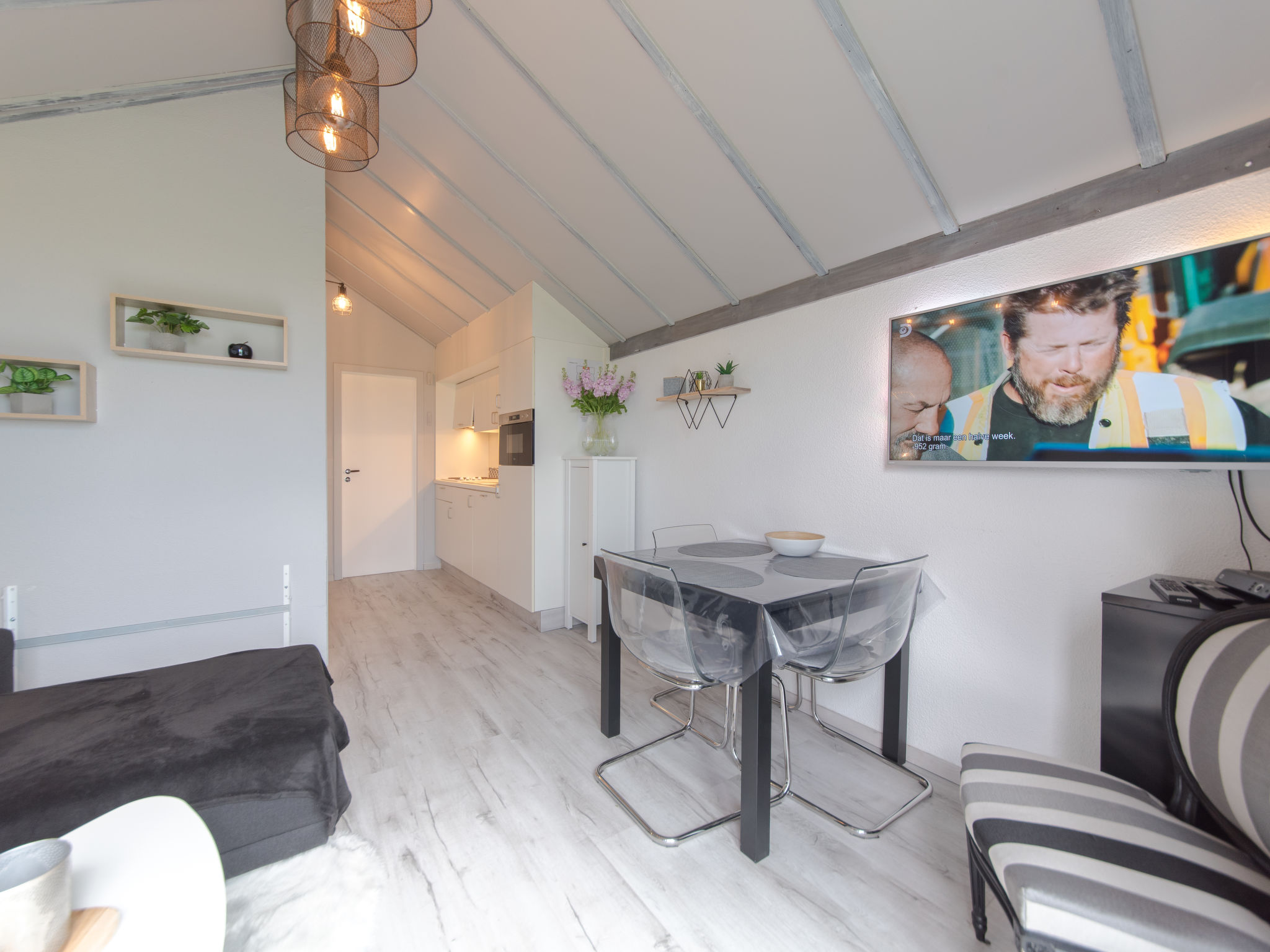 Photo of La Bella Vita parking and shared pool