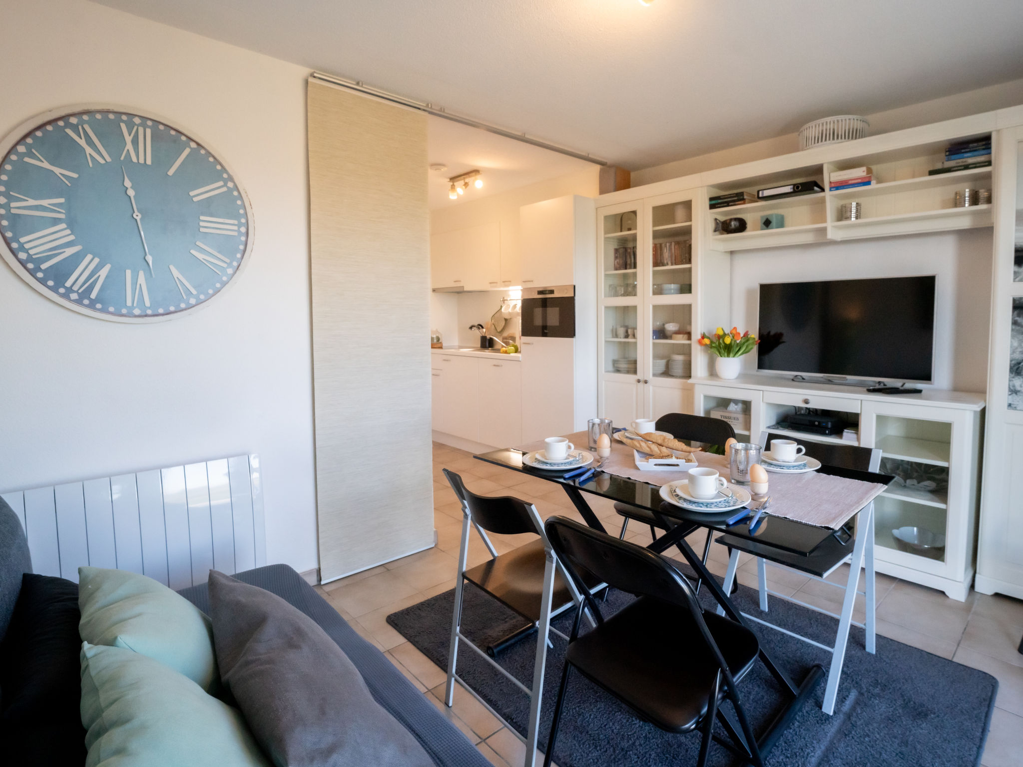 Photo of Giuliott with parking and shared pool