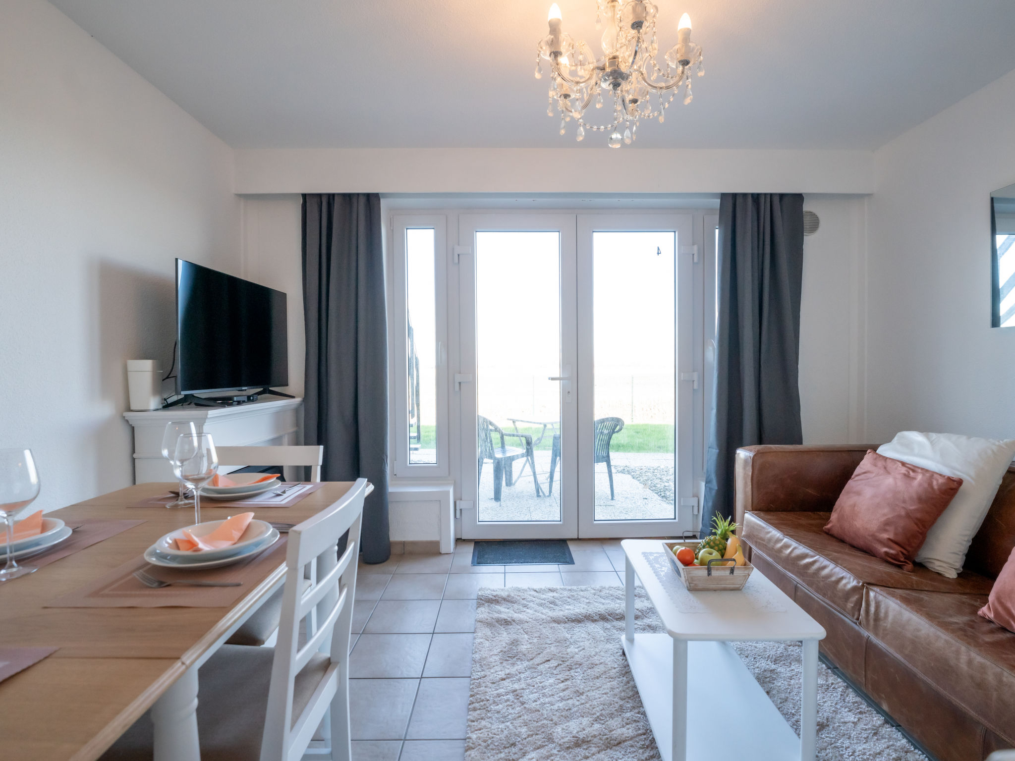 Photo of Marlene with parking and shared pool