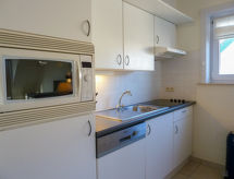 Licht appartement voor 2 met gedeeld zwembad, 1 km van strand in De Haan - thumbnail 2