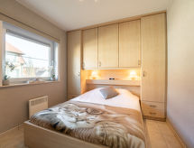 Licht appartement voor 4 aan de kust met zwembad in De Haan - thumbnail 3