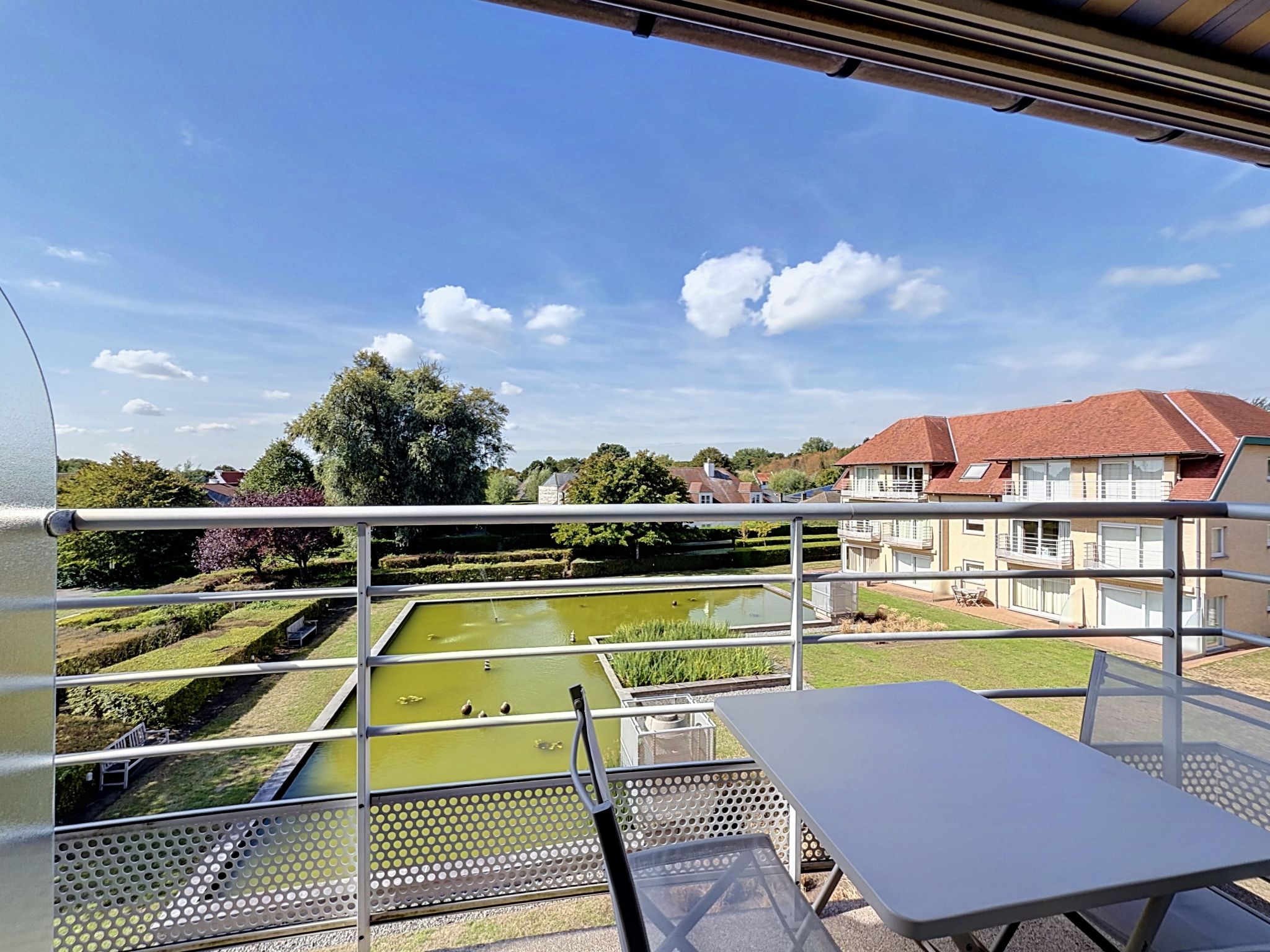 Green Lake Retreat with balcony - Buiten