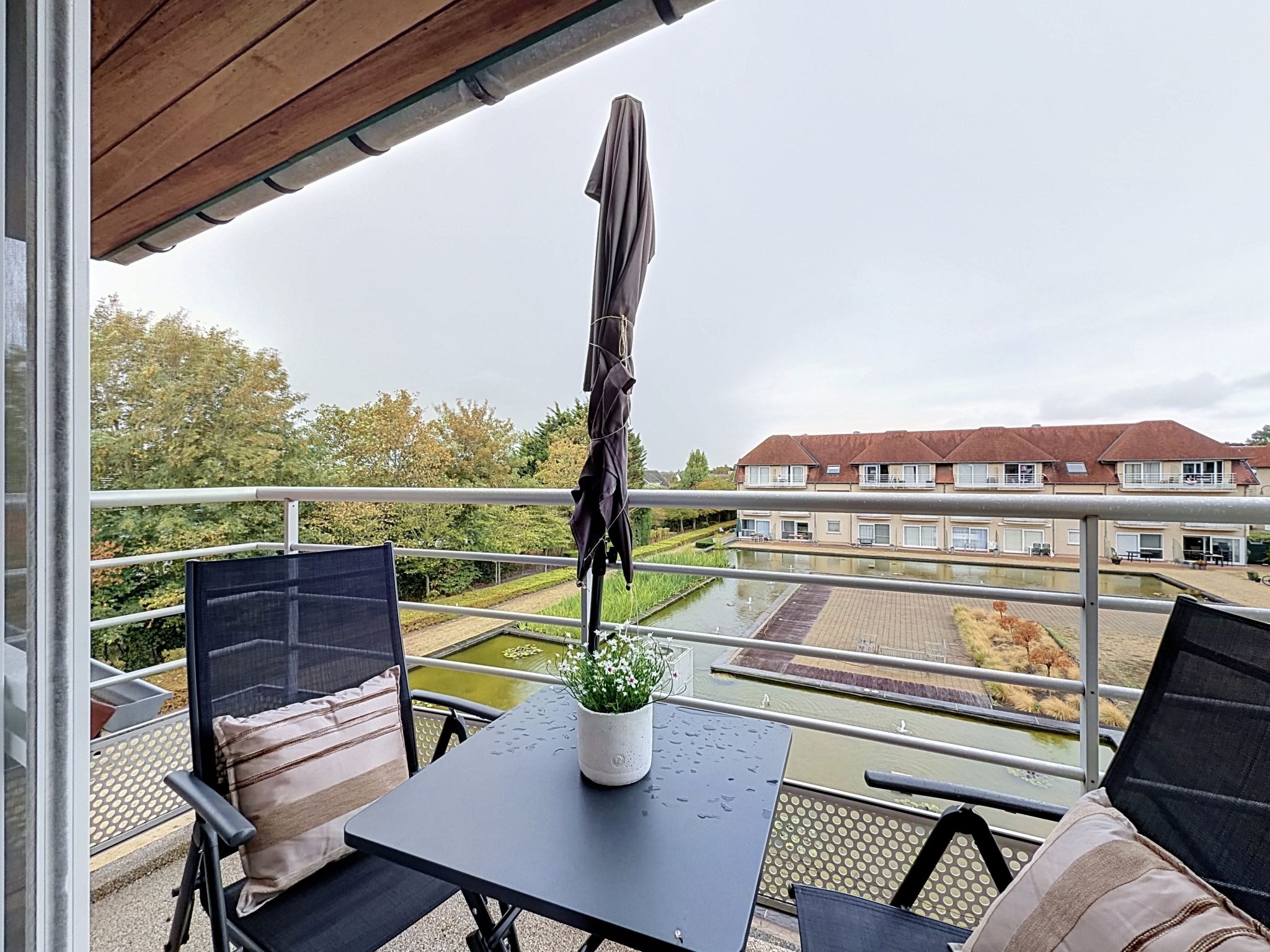 Seaside Escape with pool - Draußen