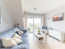 Centrum op loopafstand: modern 4-persoons appartement in De Haan - thumbnail 1