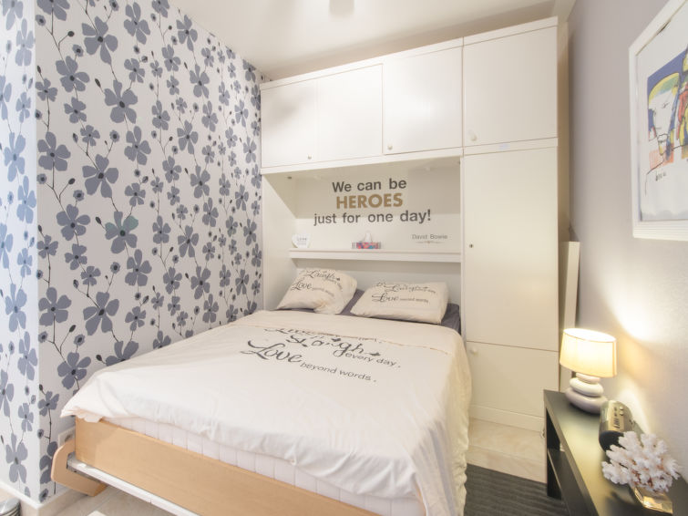 Search and Stay destination De Haan, Vlaams Gewest - Belgium from AU$ 220. Bowie