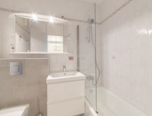 Op 1,0 km van zee: 5-persoons appartement in De Haan - thumbnail 3