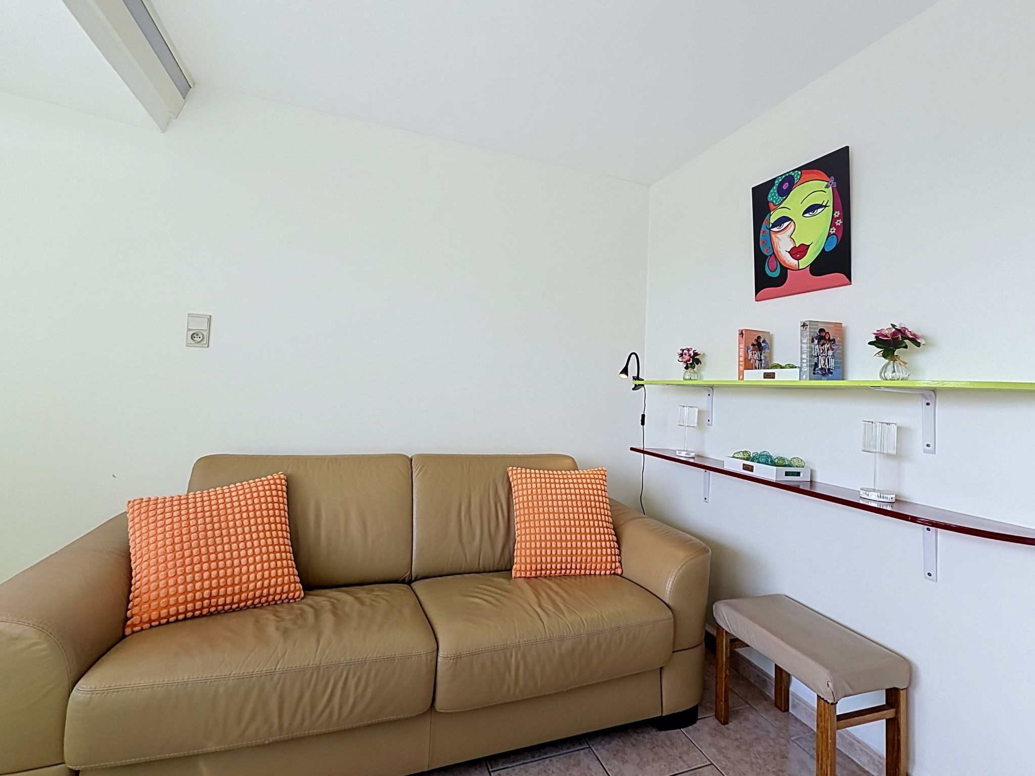 Joy with balcony - Binnen
