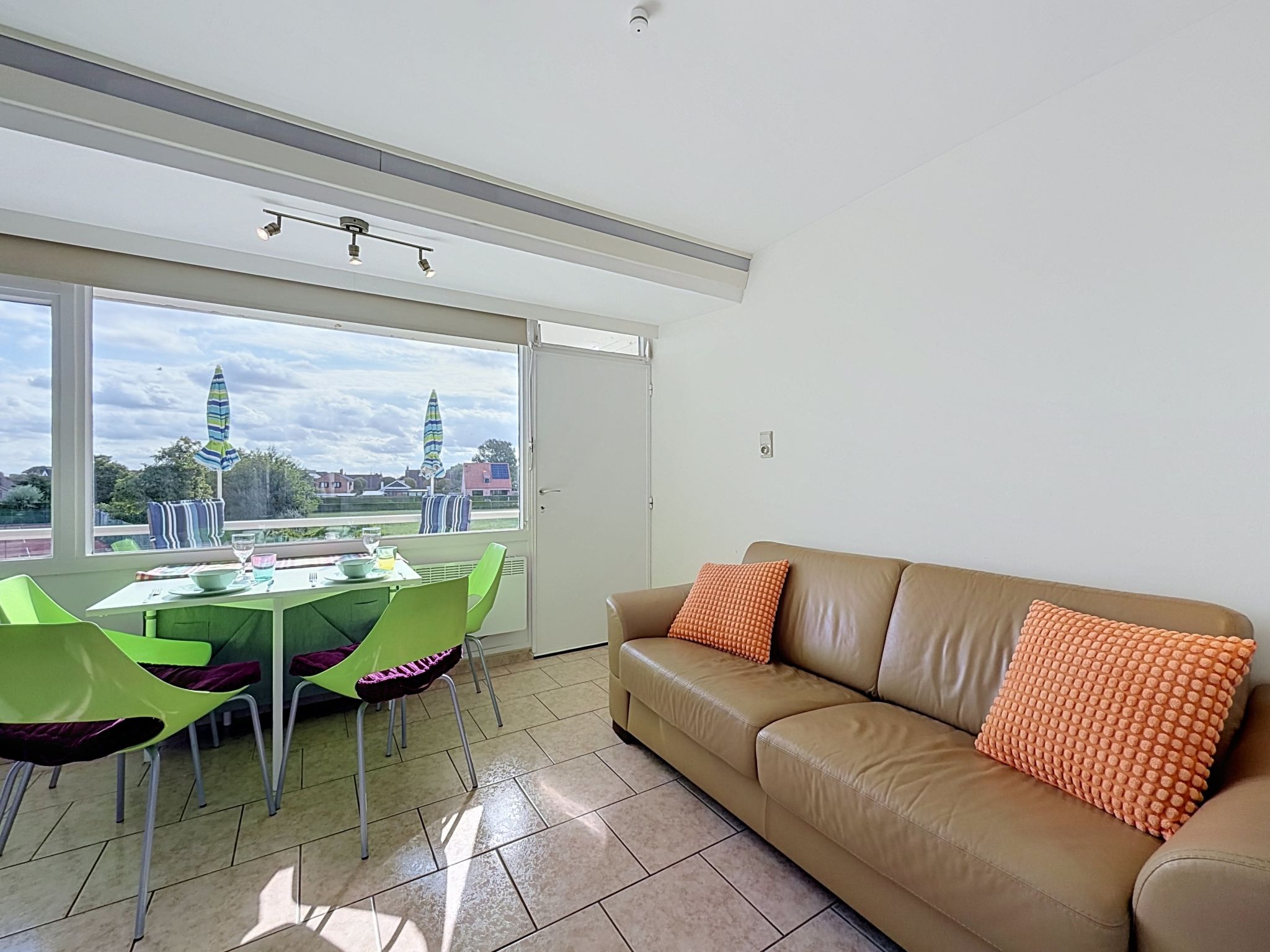 Joy with balcony - Binnen