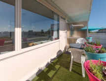 4-persoons appartement op 1 km van zee in De Haan - thumbnail 1