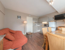 Op 1,0 km van zee: Cozy appartement in De Haan - thumbnail 2