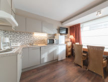 Op 1,0 km van zee: Cozy appartement in De Haan - thumbnail 1