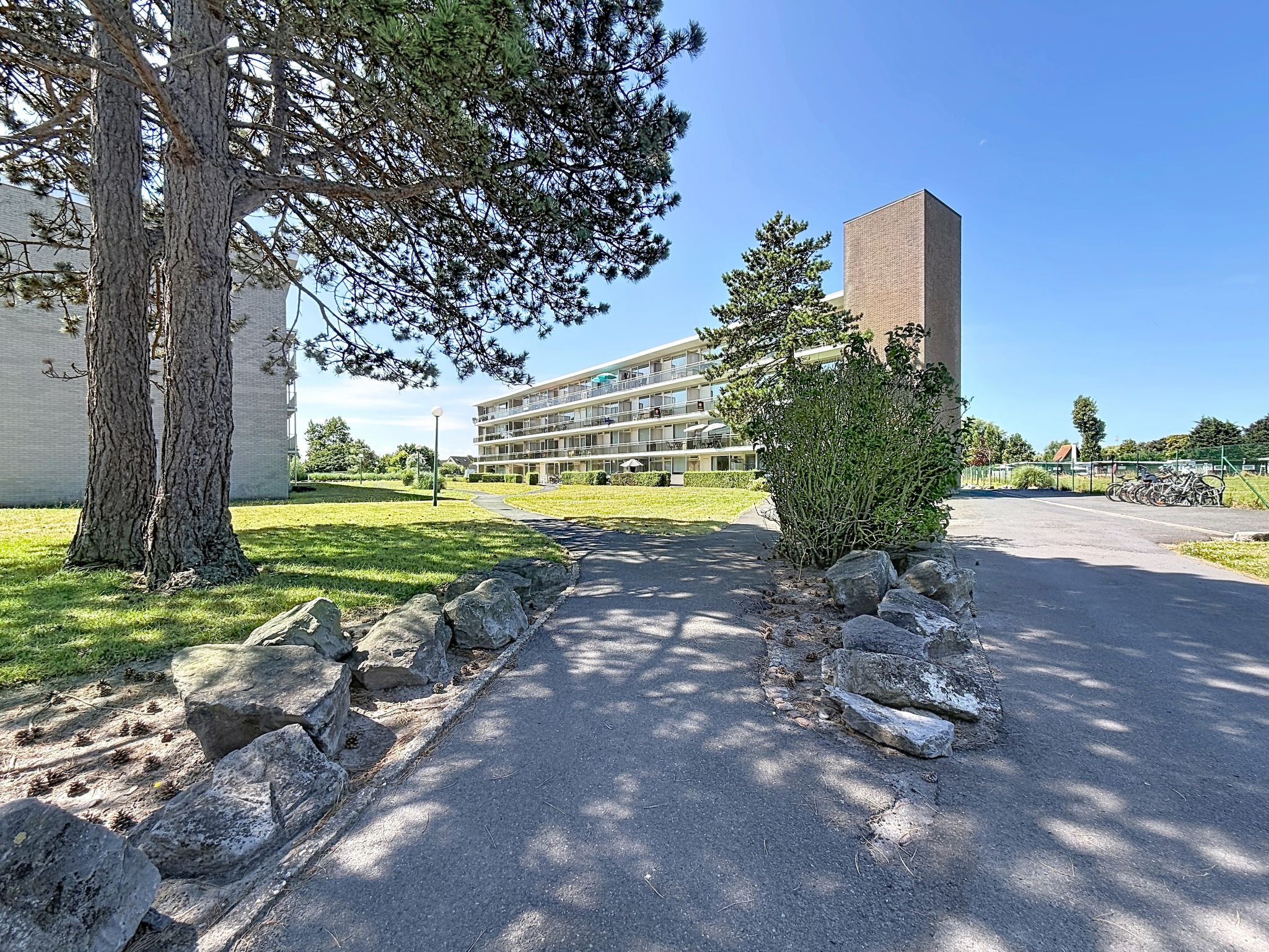 Hyacint with parking - Dehors