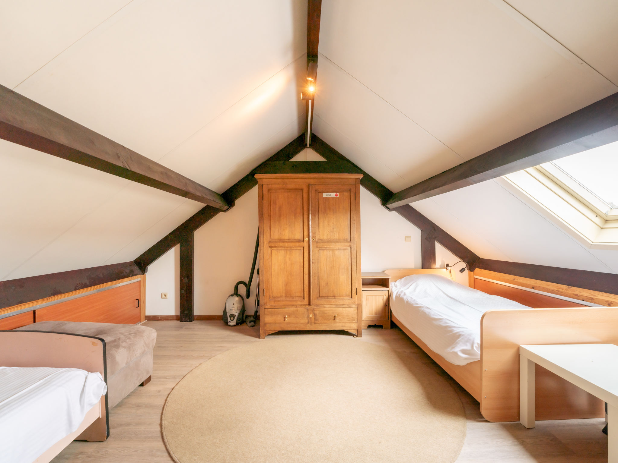 Photo of Edelweiss with parking