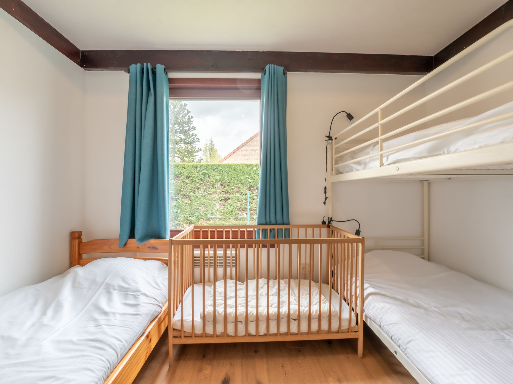 Photo of Edelweiss with parking