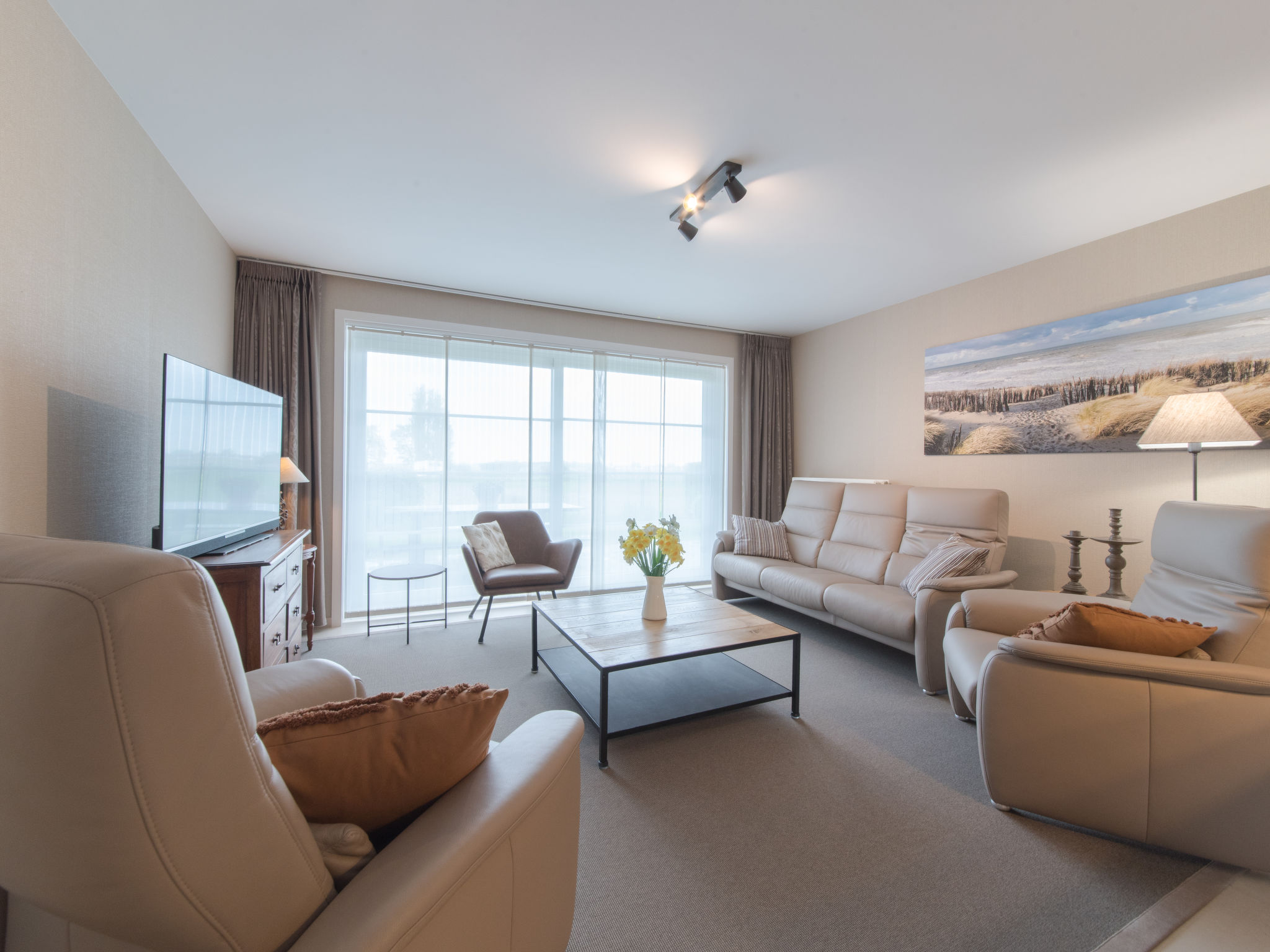 Photo of Dagmar with parking