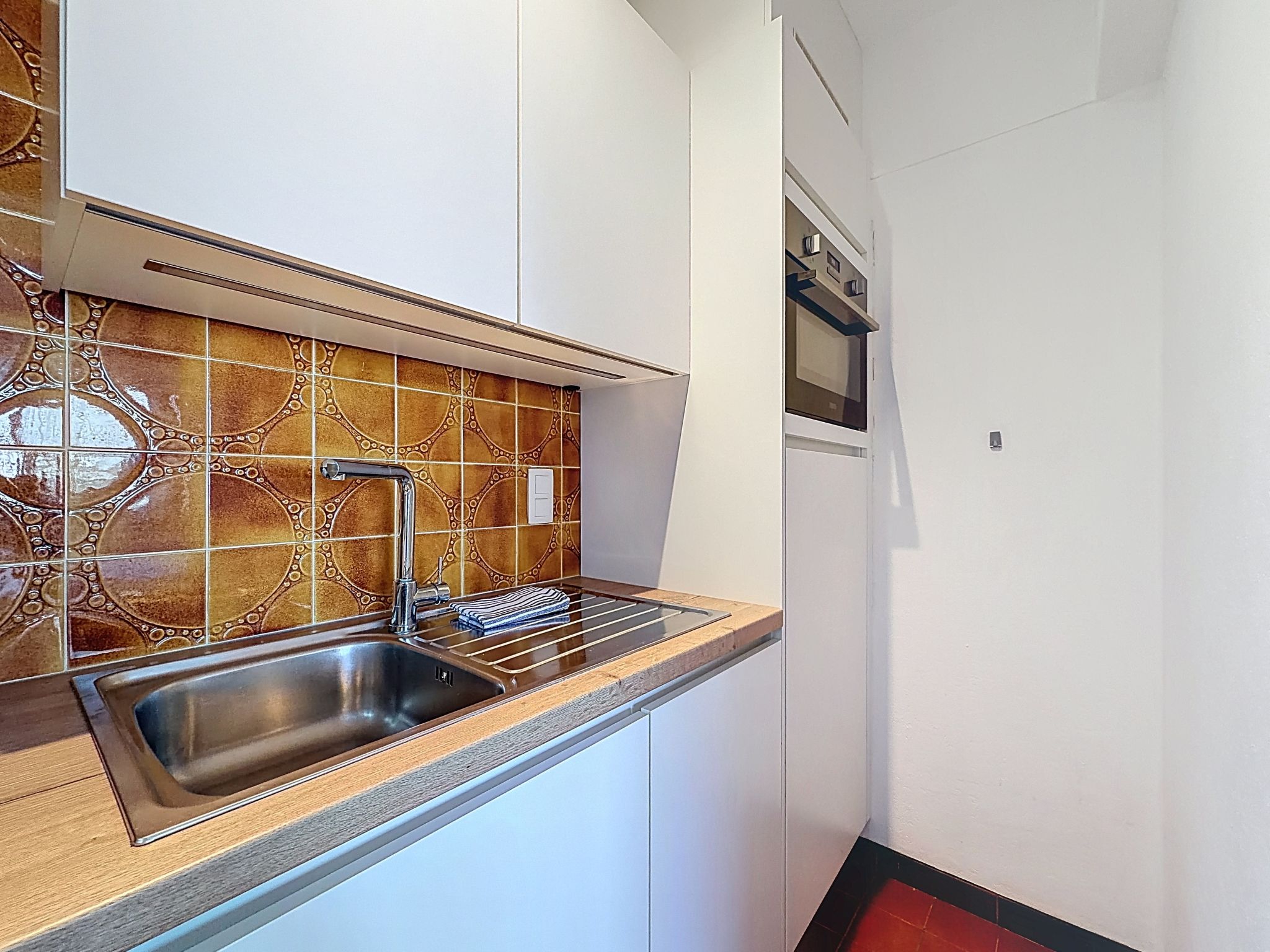 Soley with parking - Binnen