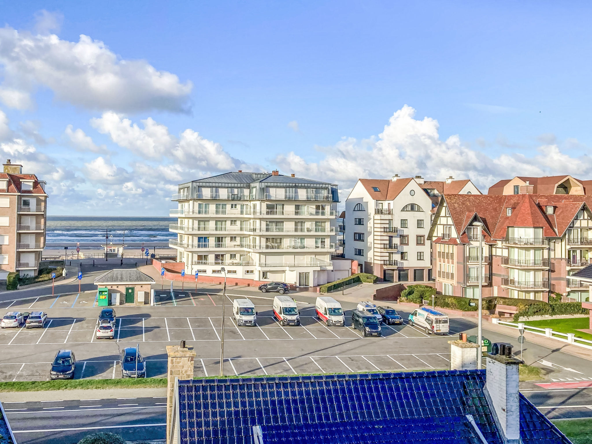 Photo of Soley with parking