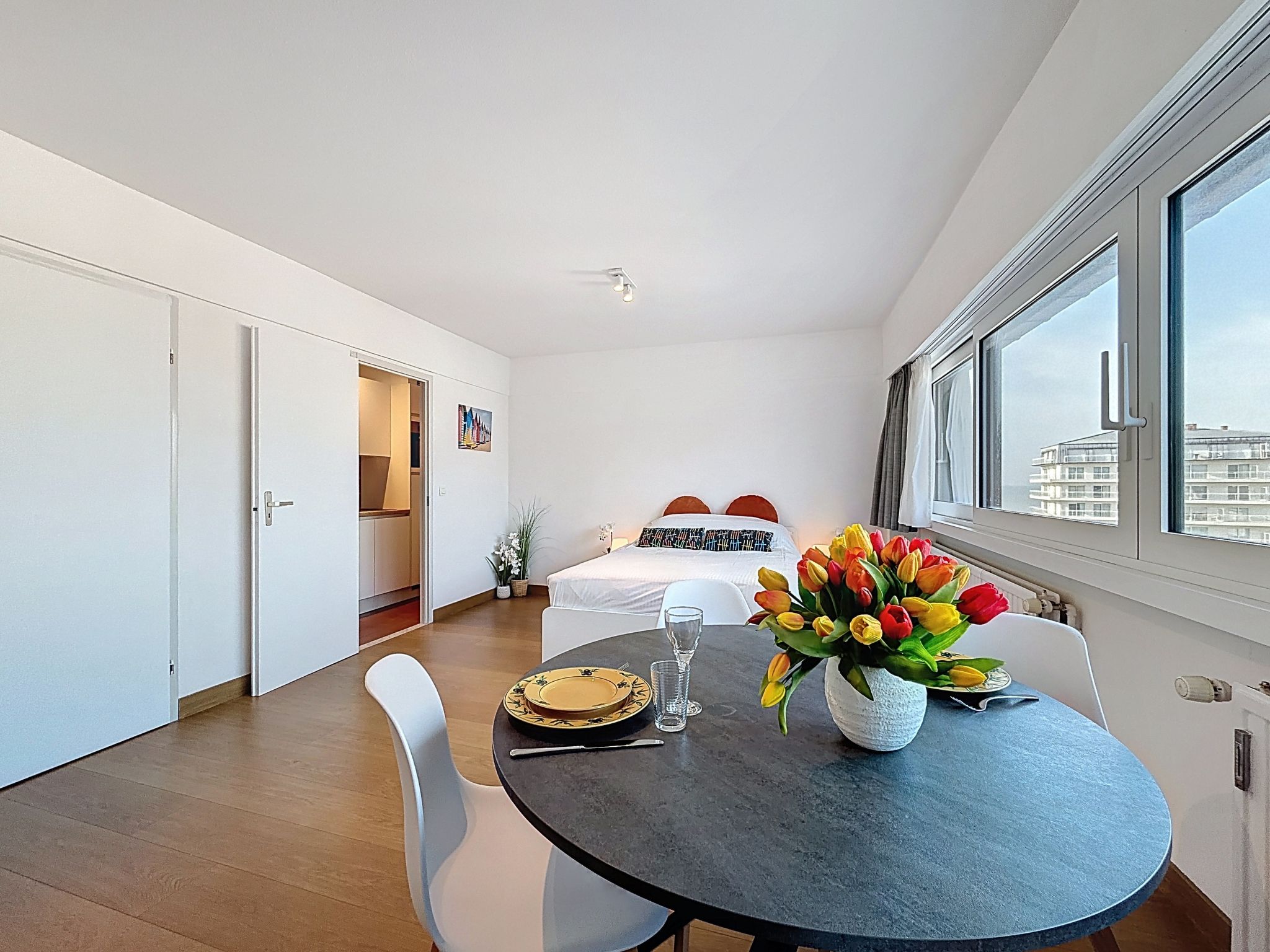 Soley with parking - Binnen