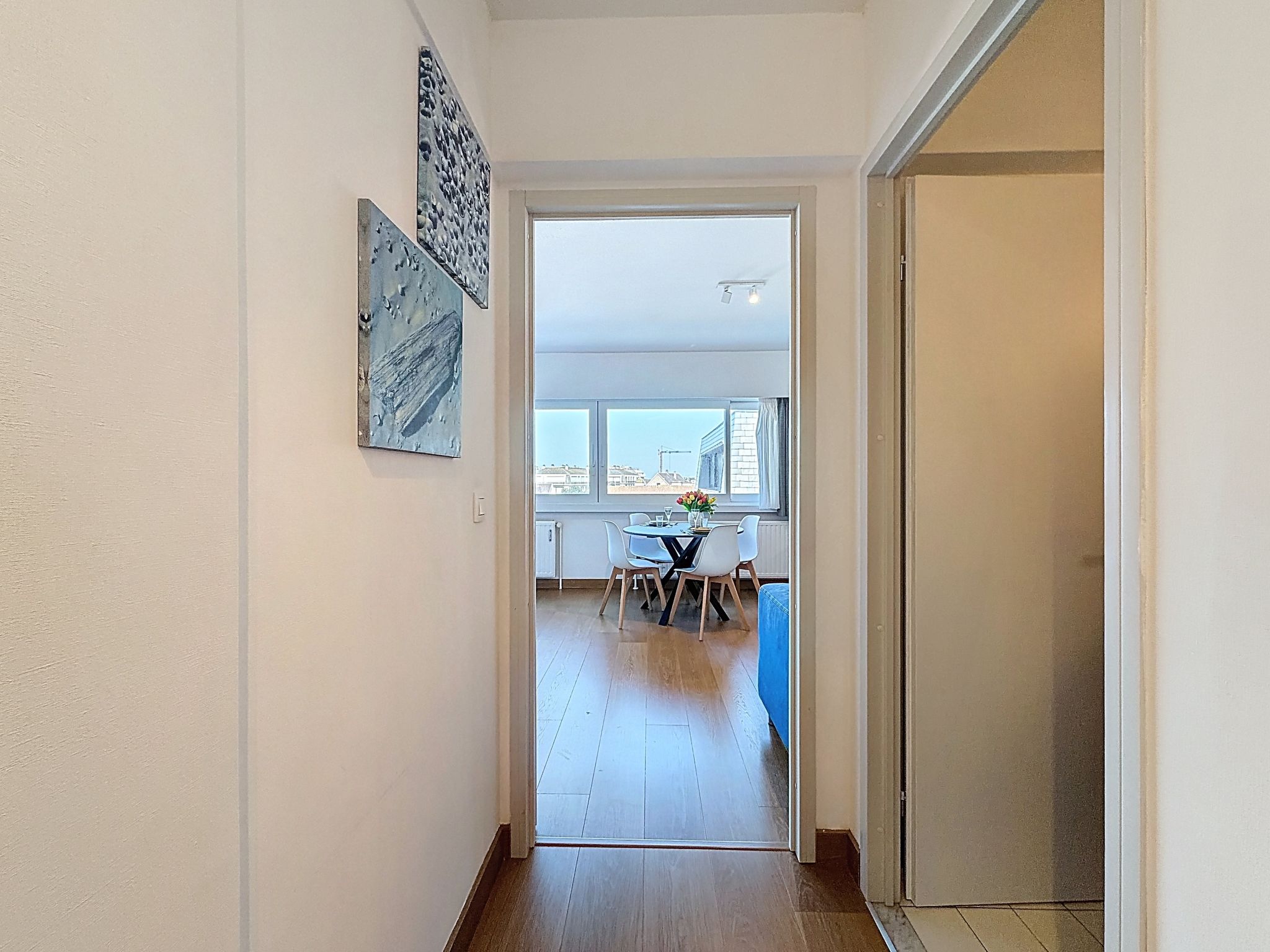 Soley with parking - Binnen