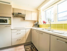 Op 500 m van zee: Comfortabel appartement in centrum De Haan - thumbnail 4