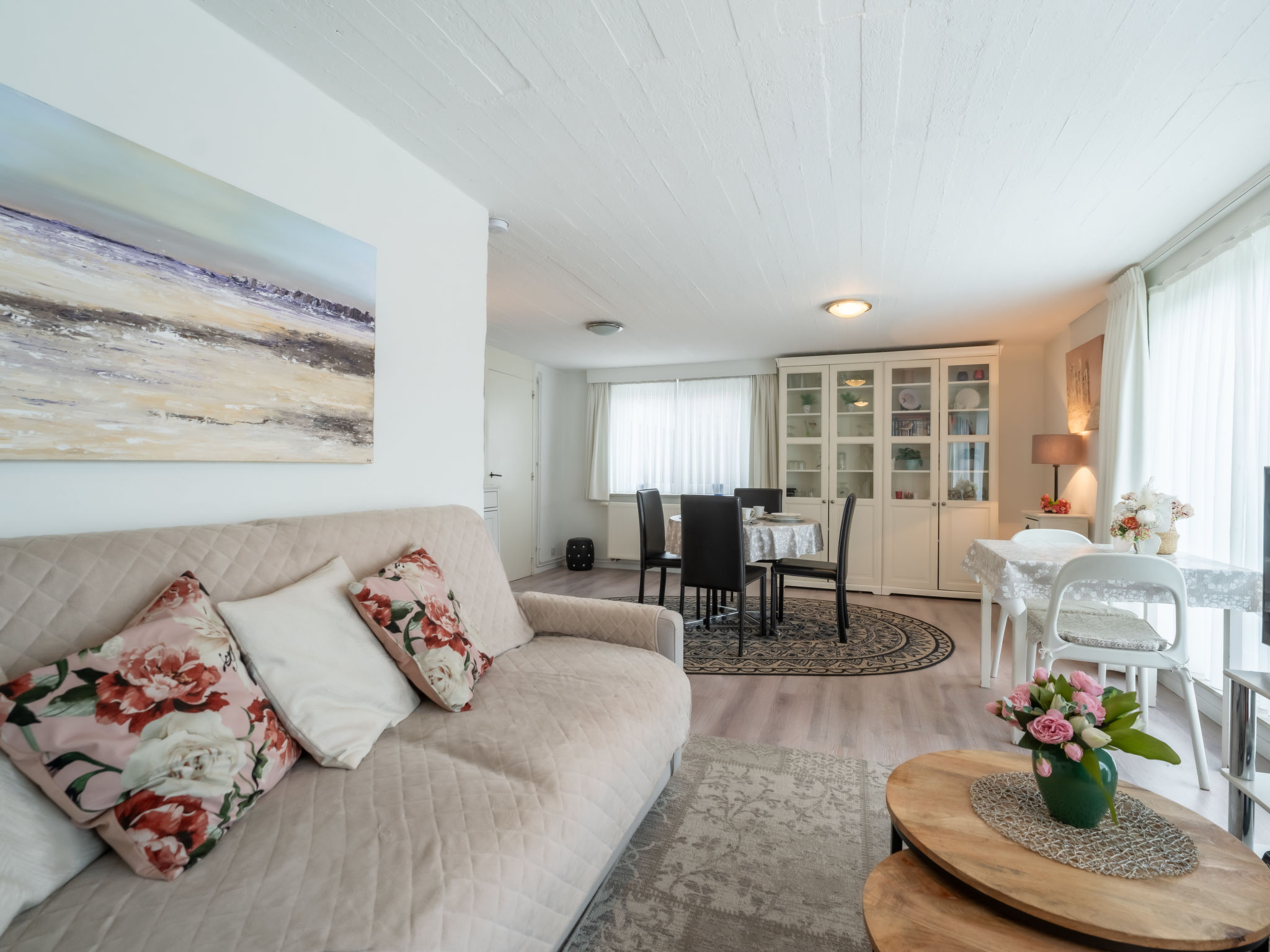 Zeelucht with private garden Apartment in De Haan