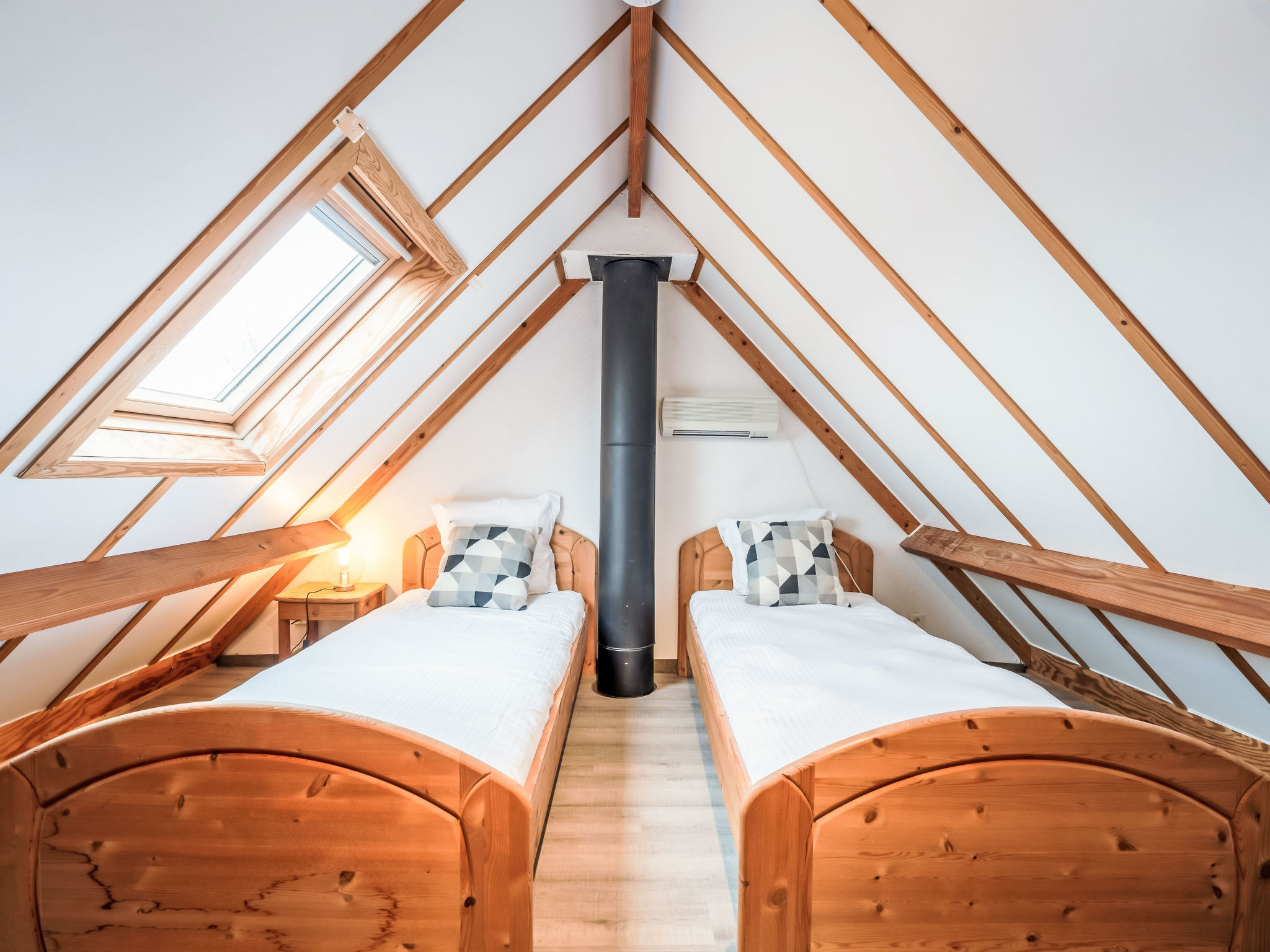 Photo of Pippa with parking & garden