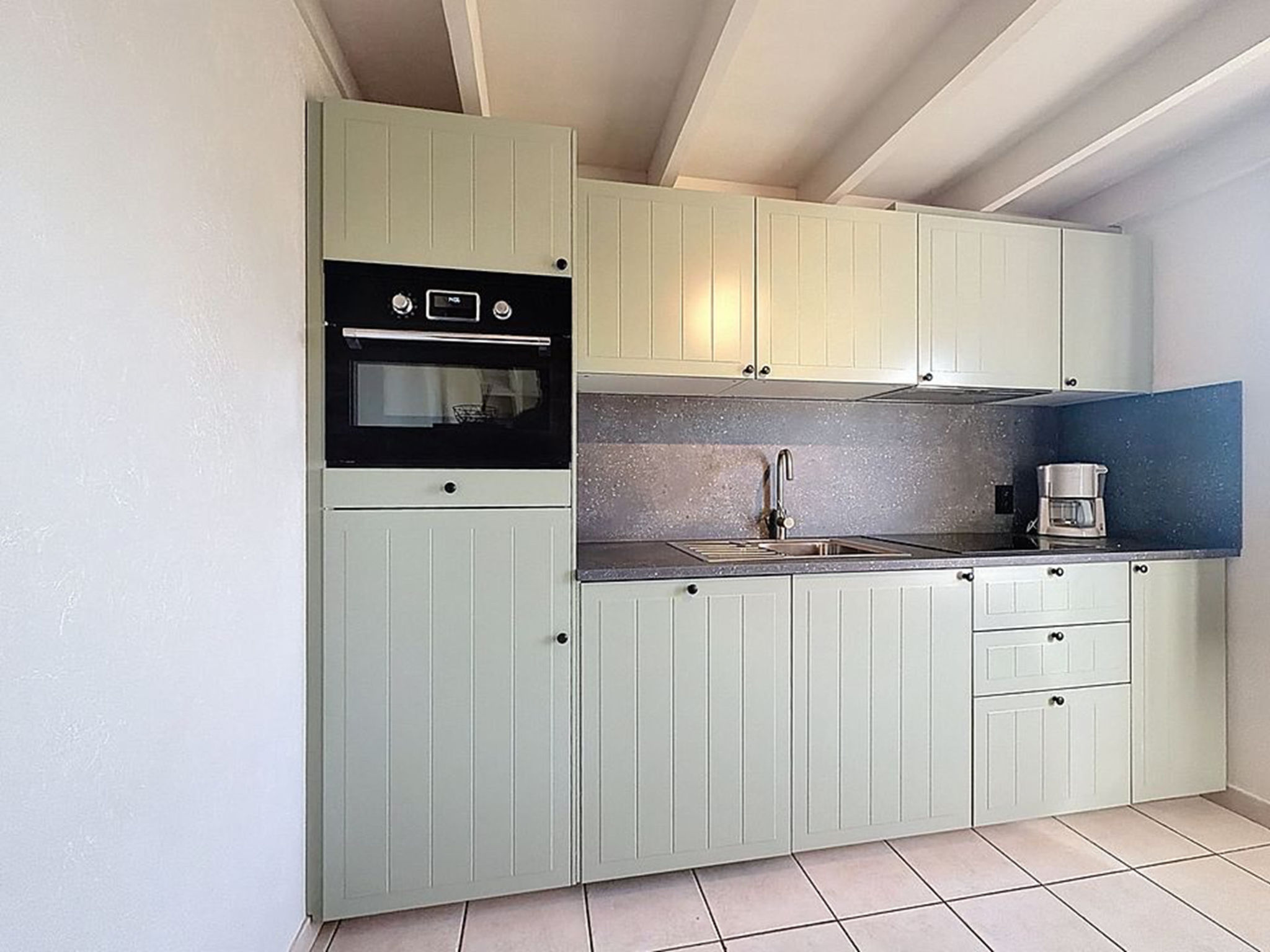 Photo of Fabiola with parking & garden