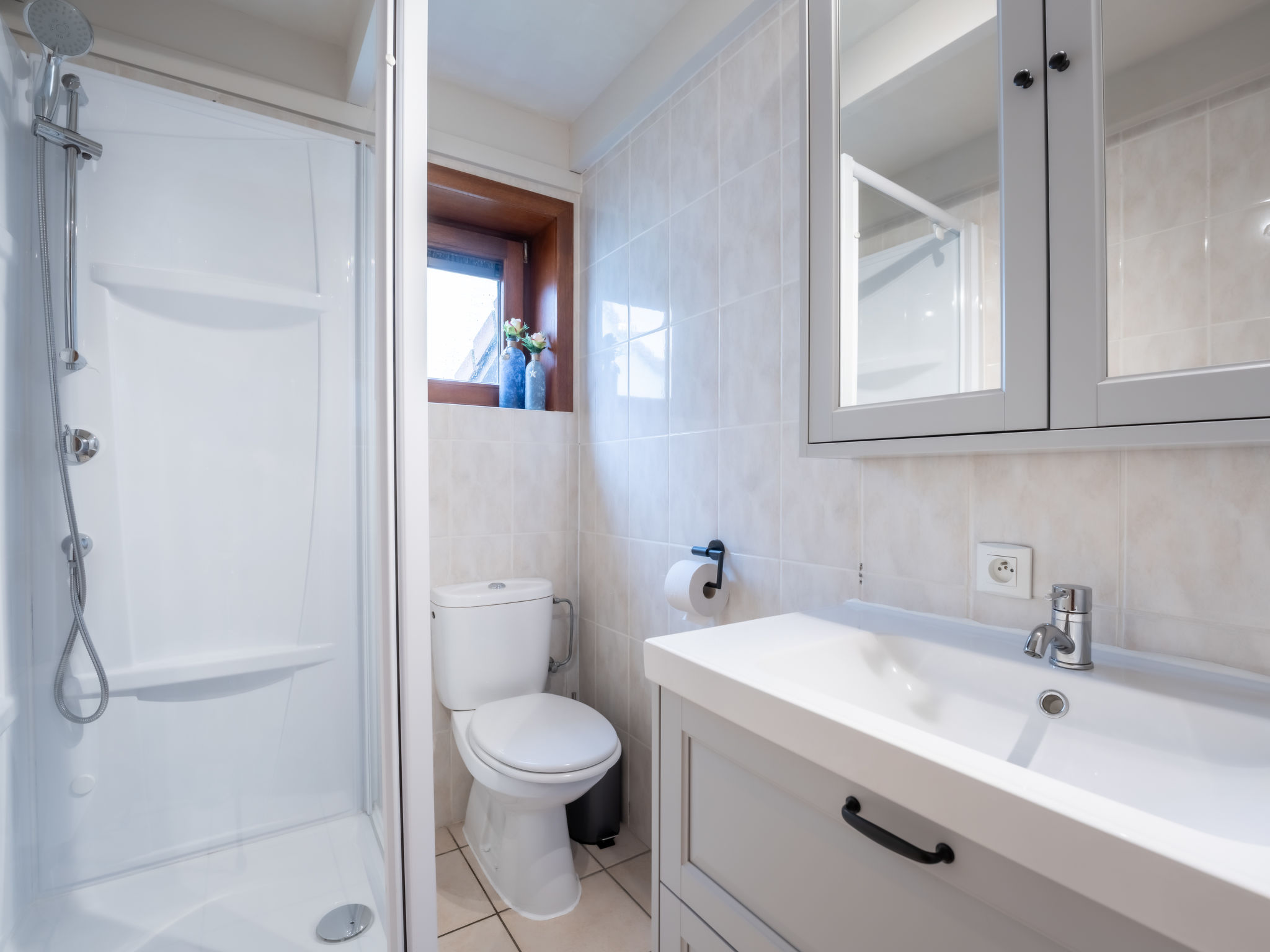 Photo of Fabiola with parking & garden