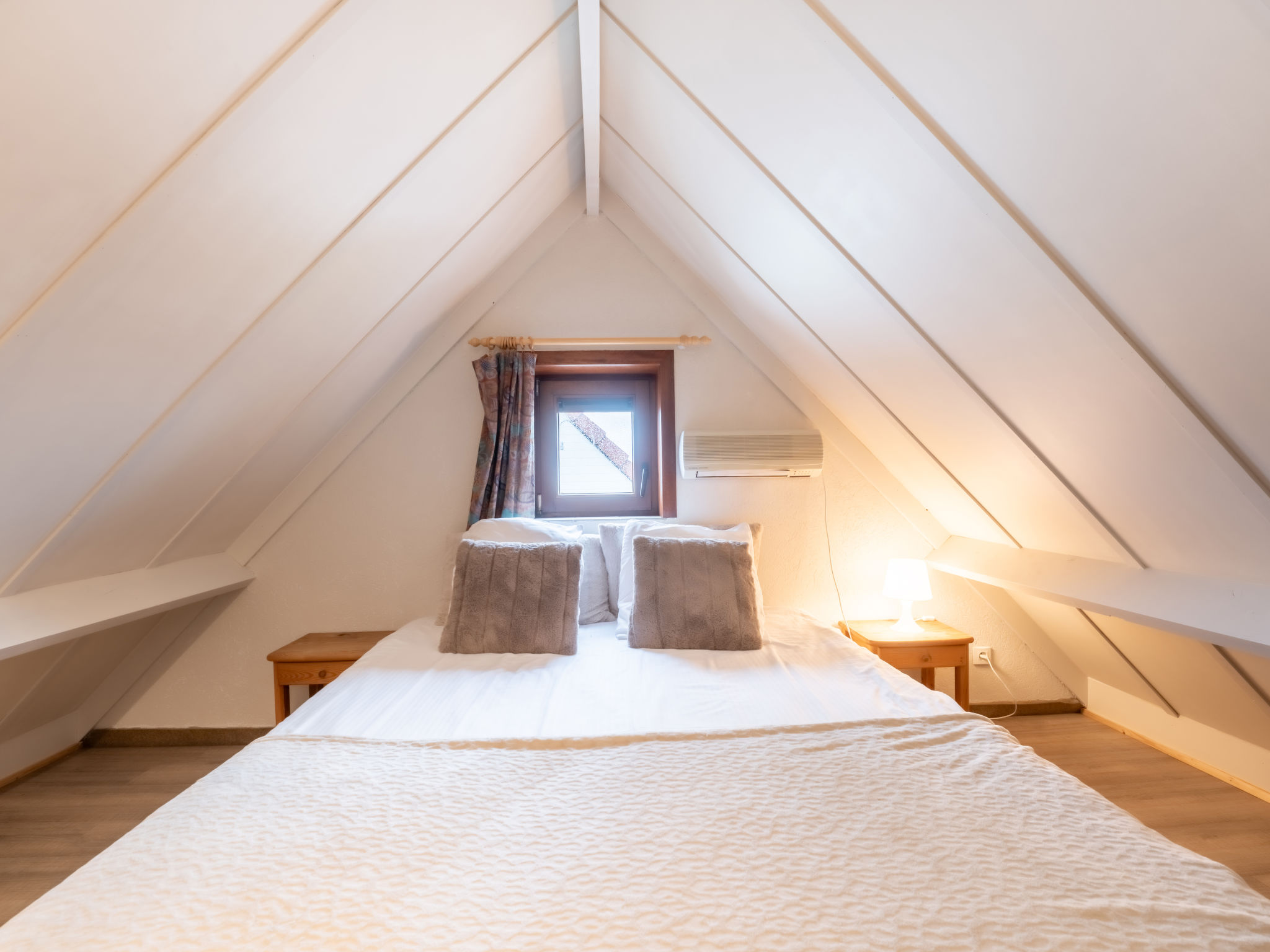 Photo of Fabiola with parking & garden