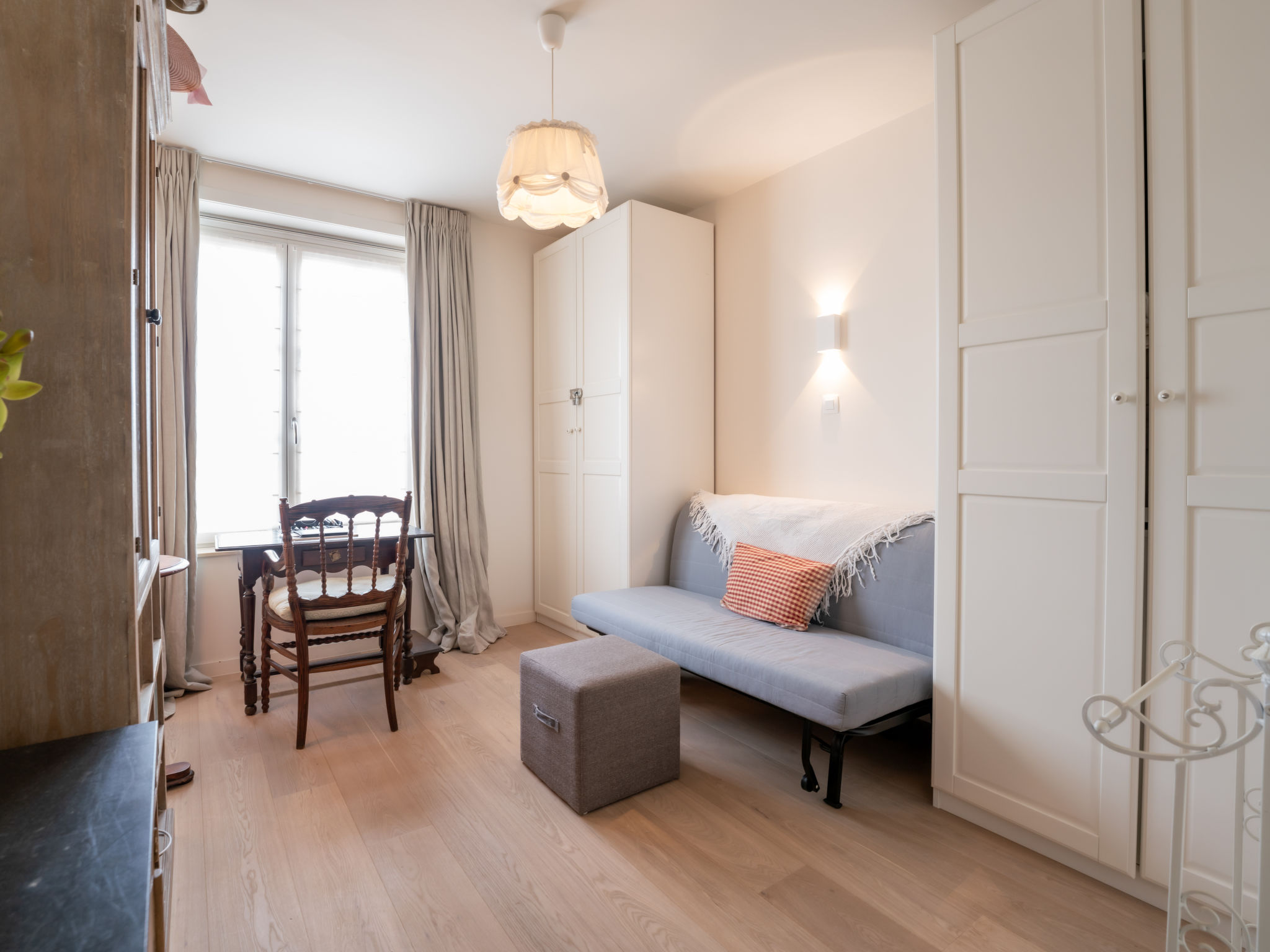 Photo of Lucette quiet but central